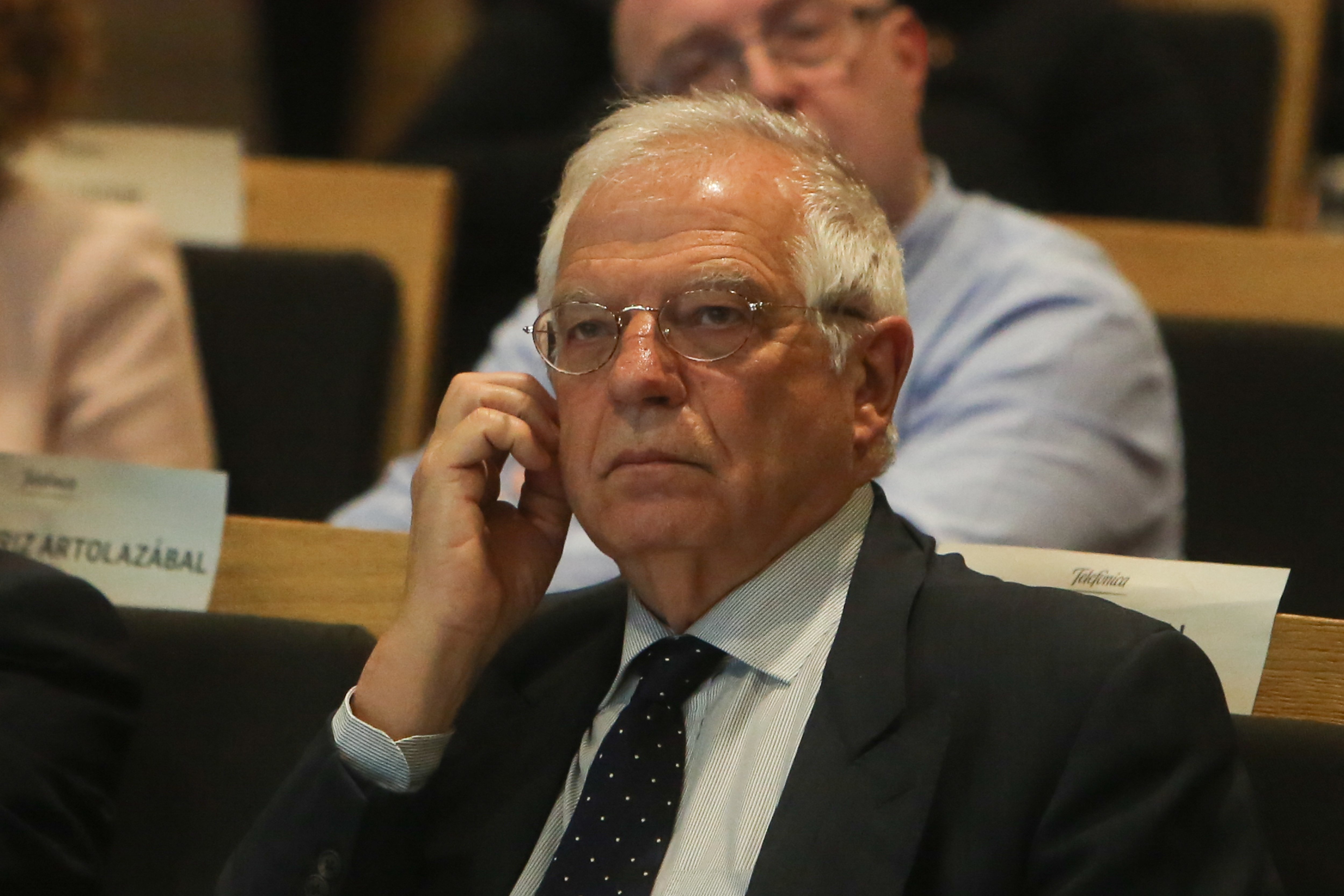 Spanish foreign minister Borrell walks out of interview when asked about Catalonia