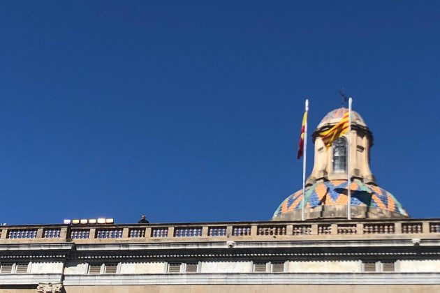 llums generalitat ajuntament dia aigua