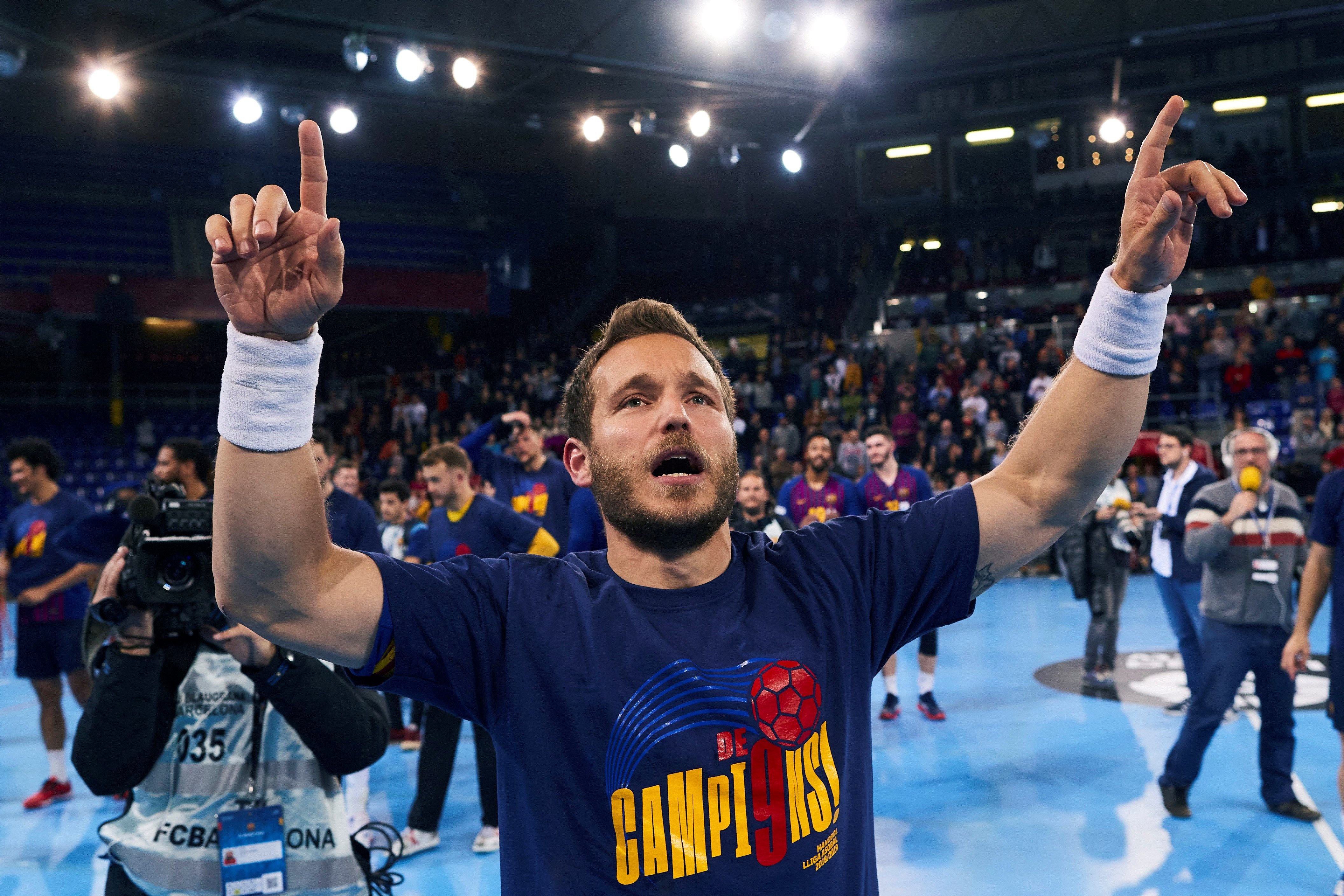 El Barça d'handbol guanya la seva novena Lliga consecutiva