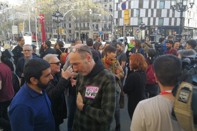 homrani manifestacio anti vox anna sole homrani manifestacio anti vox anna sole