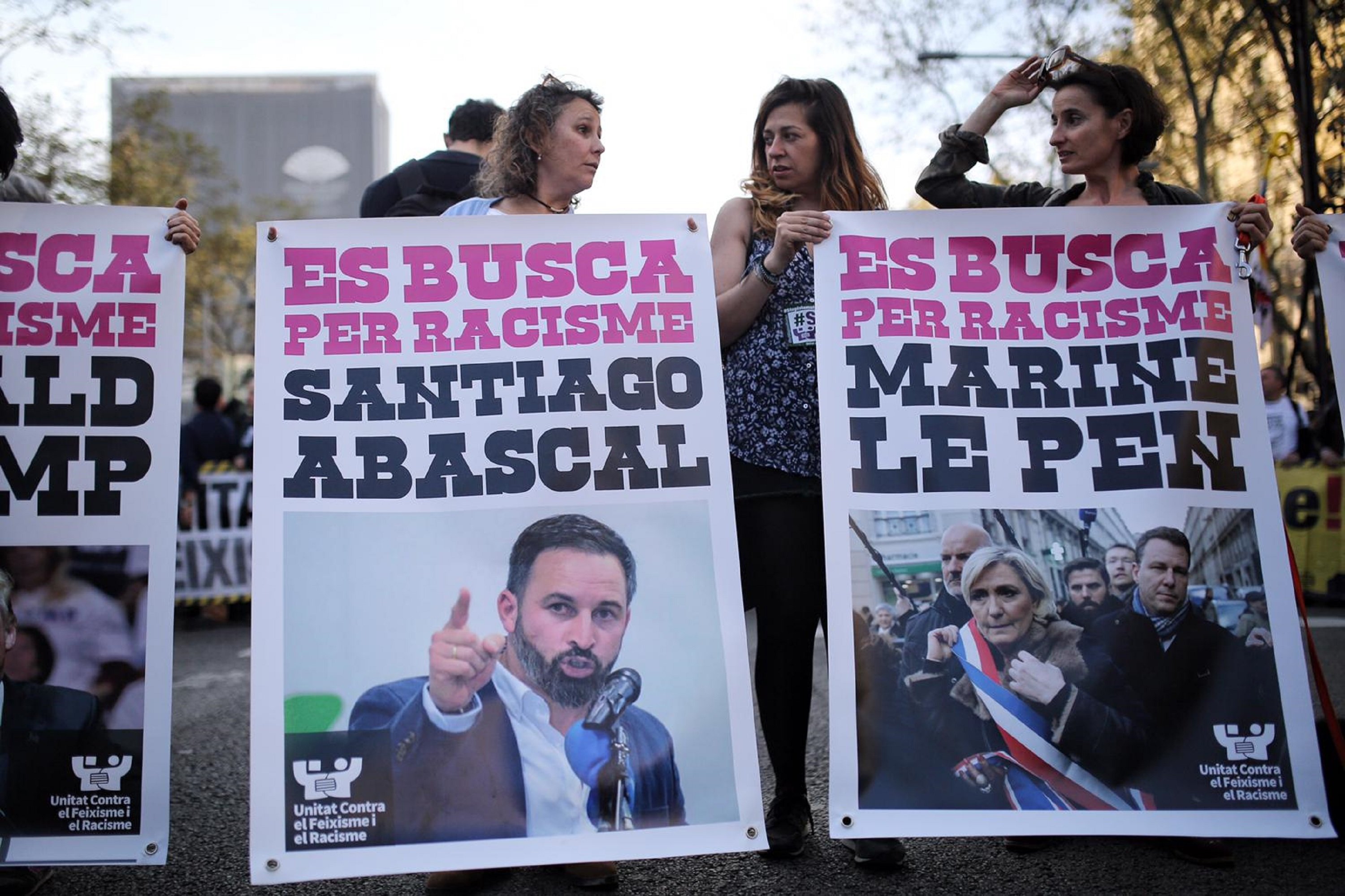 Vox s'ofèn ara per la manifestació en contra seu