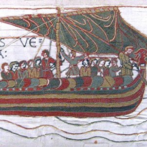 Test 51. Els vikings a Catalunya. Fragment del Tapis de Bayeux. Font Museu de Bayeux (Normandia França) Test 51. Els vikings a Catalunya. Fragment del Tapis de Bayeux. Font Museu de Bayeux (Normandia França)