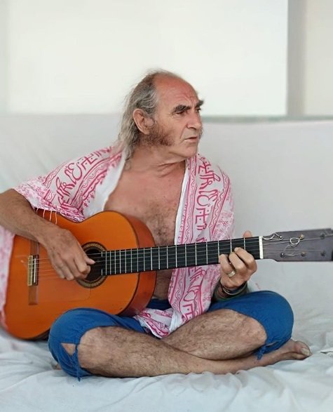 paz orilla guitarra