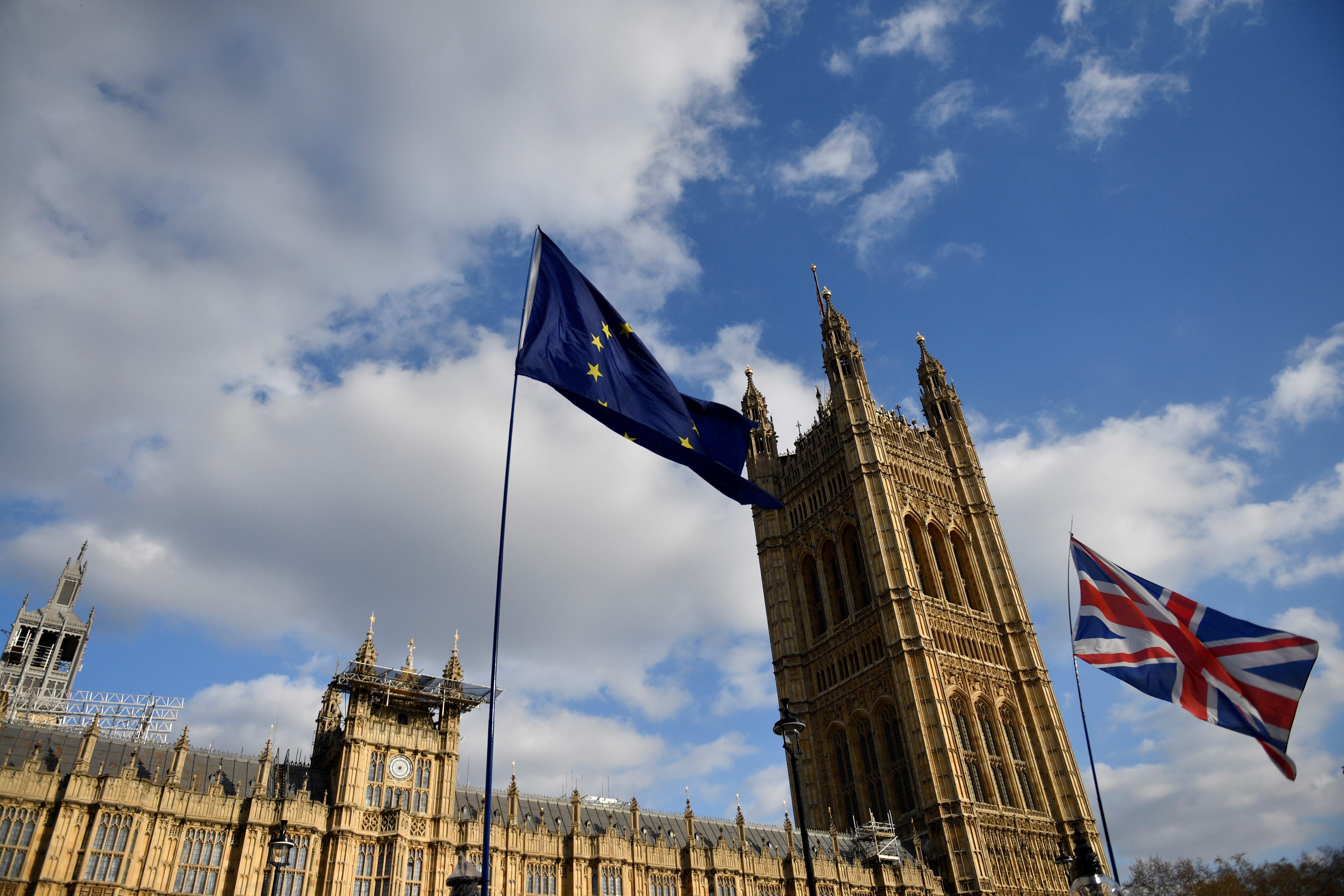 Westminster dona llum verda a una tercera votació sobre el Brexit