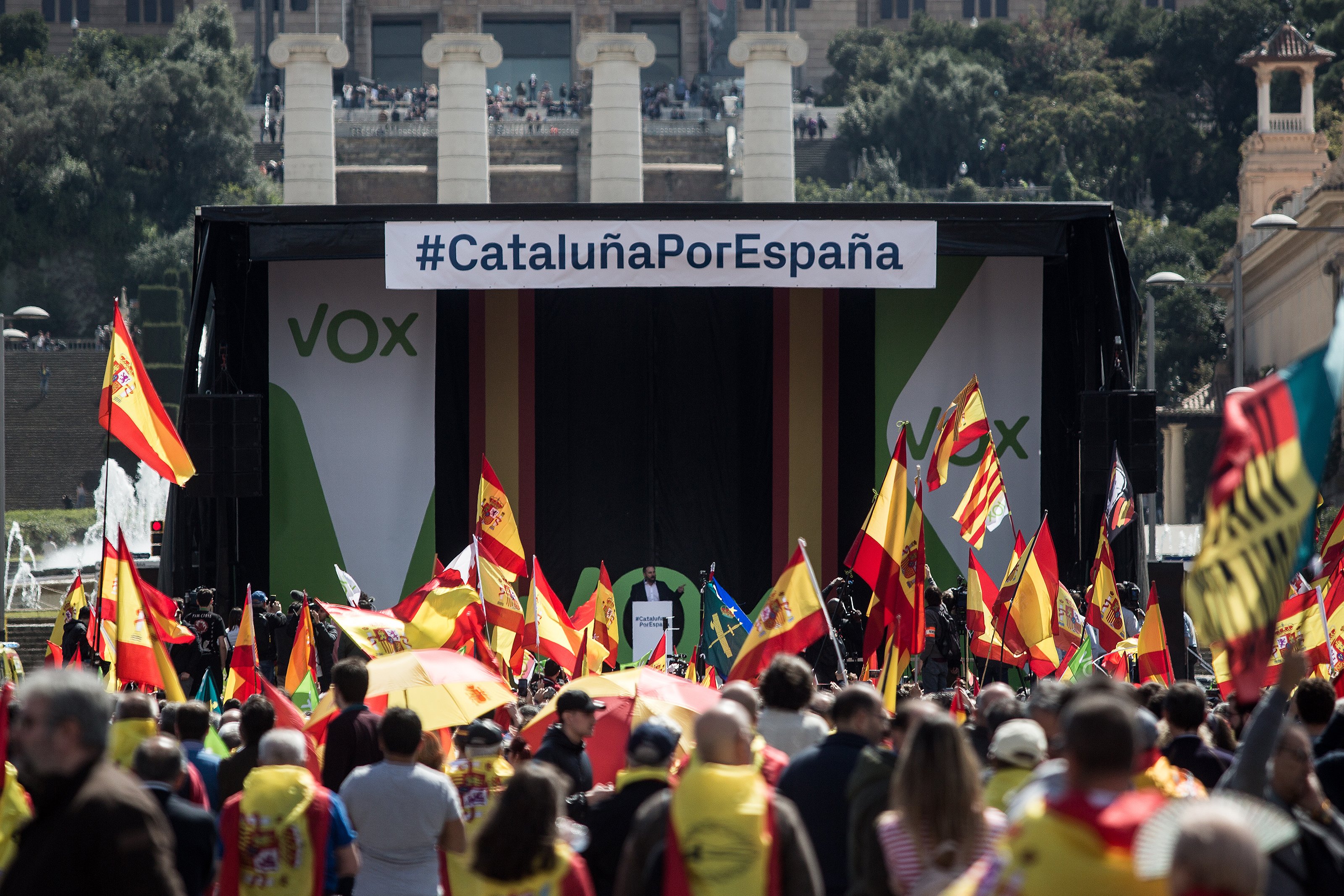 Set detinguts per agredir participants d'un acte de Vox a Barcelona