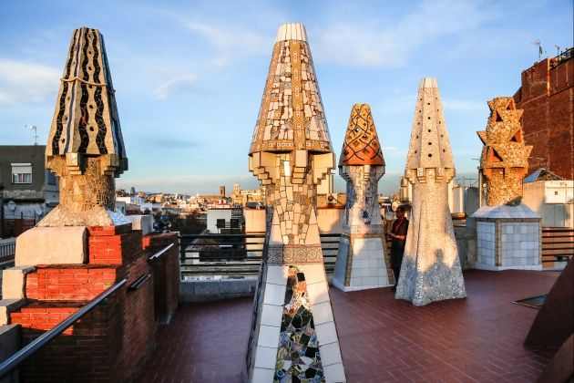 Ximeneies modernistes Gaudi palau Guell - Sergi Alcazar