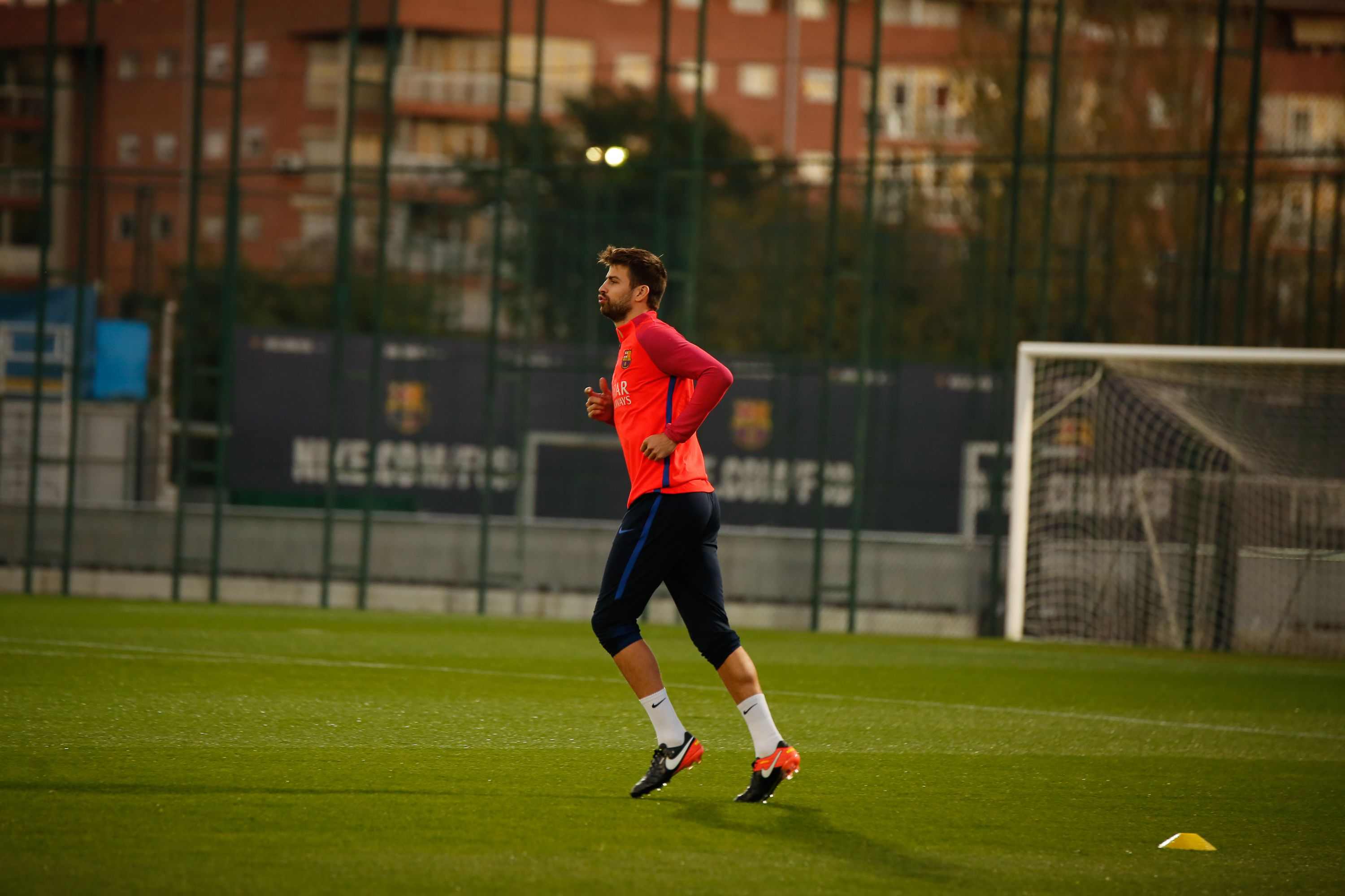 Gerard Piqué recibe el alta hospitalaria