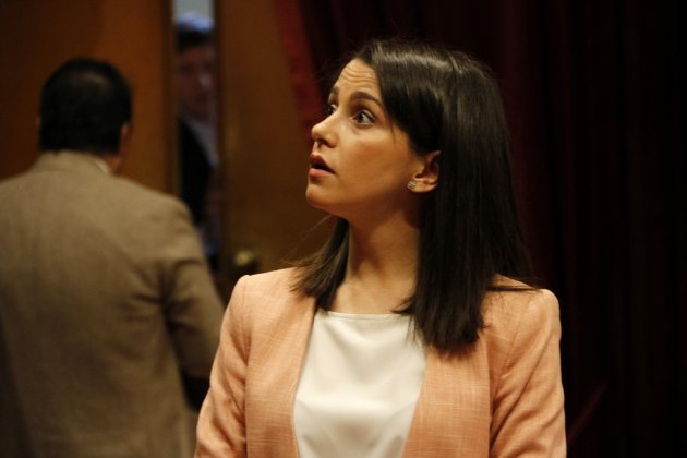 ines arrimadas indignada   acn