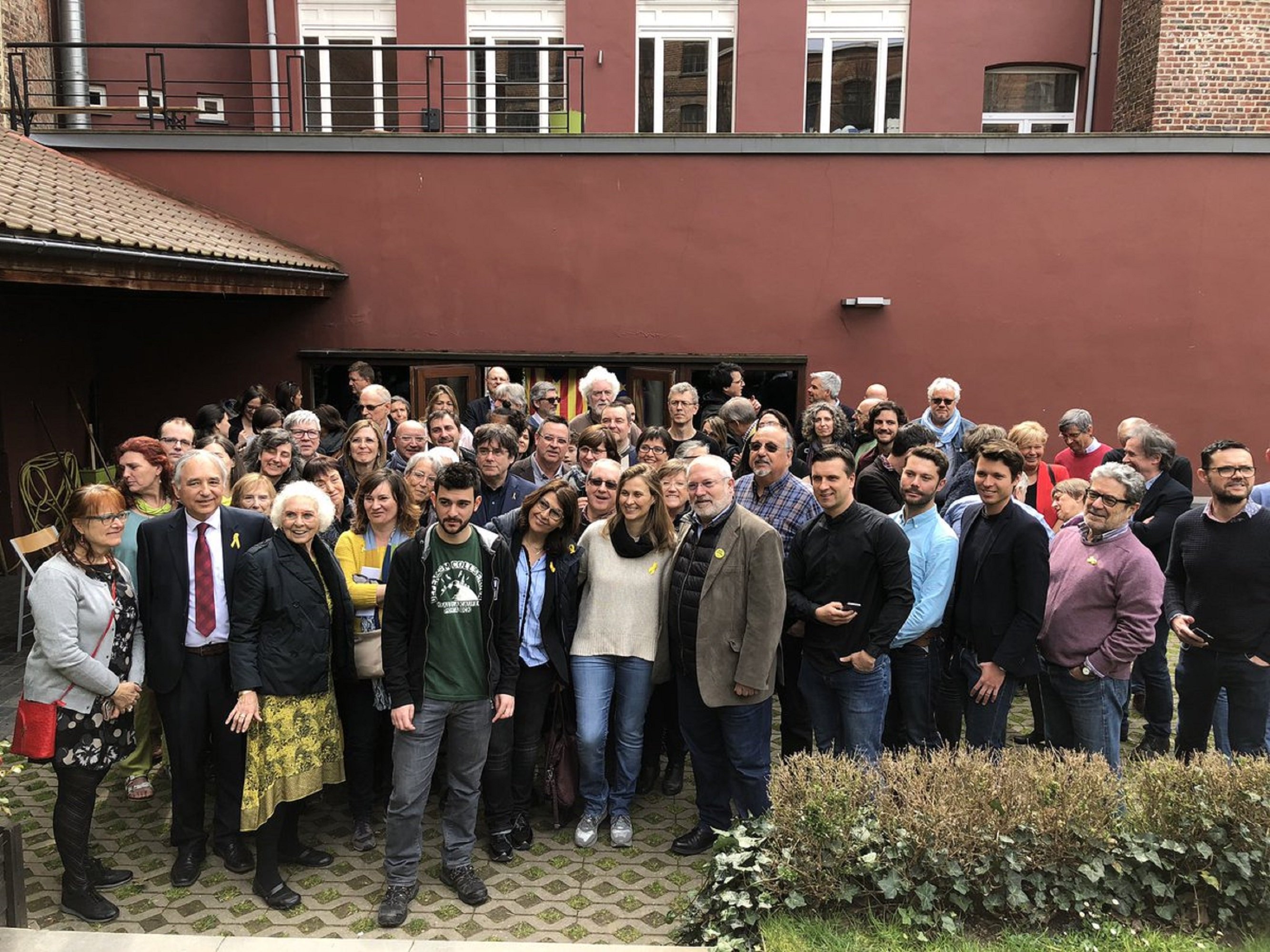 Multitudinario acto en Bruselas en apoyo a los exiliados y a los presos políticos