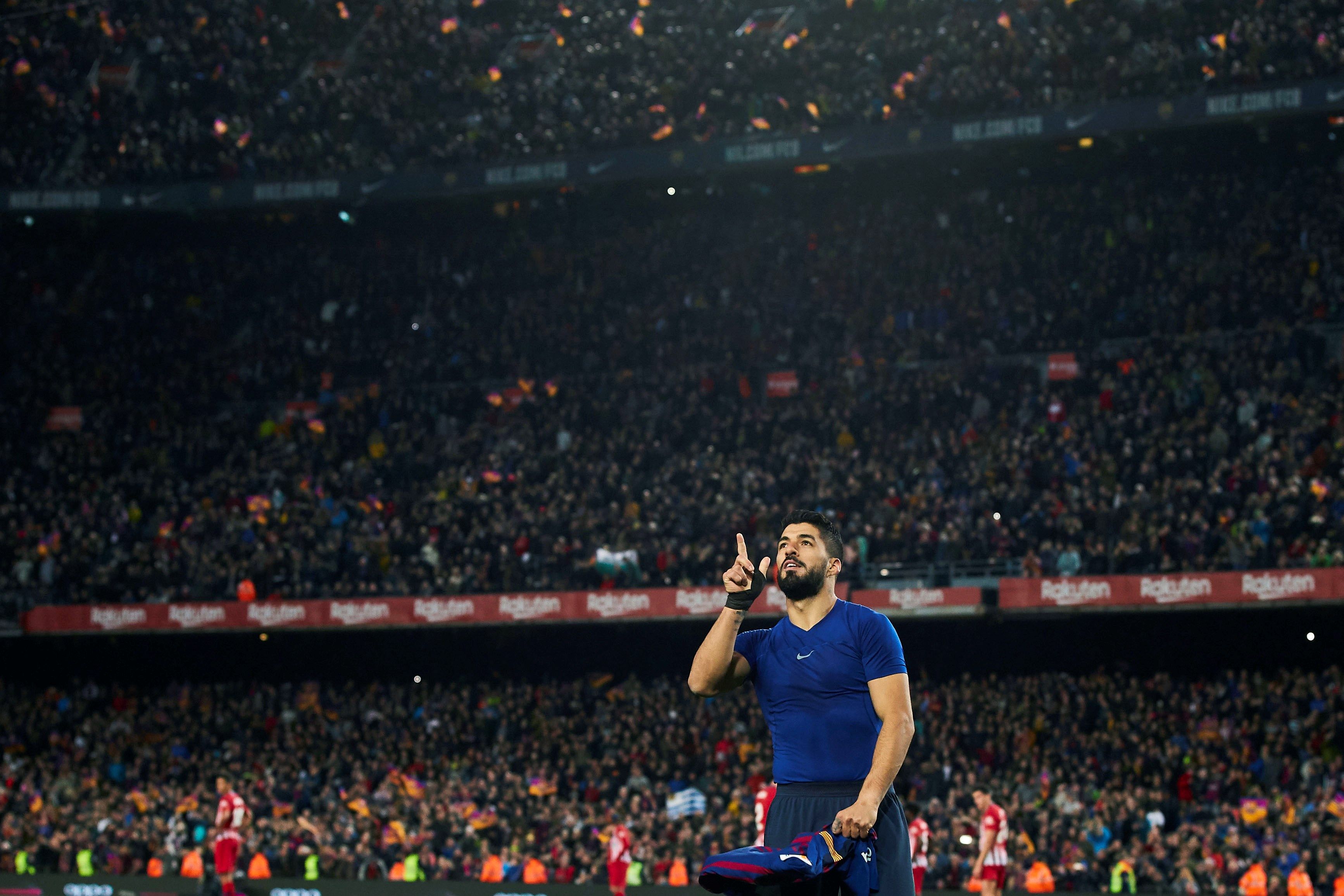 Messi y Suárez dan más de media Liga al Barça (2-0)