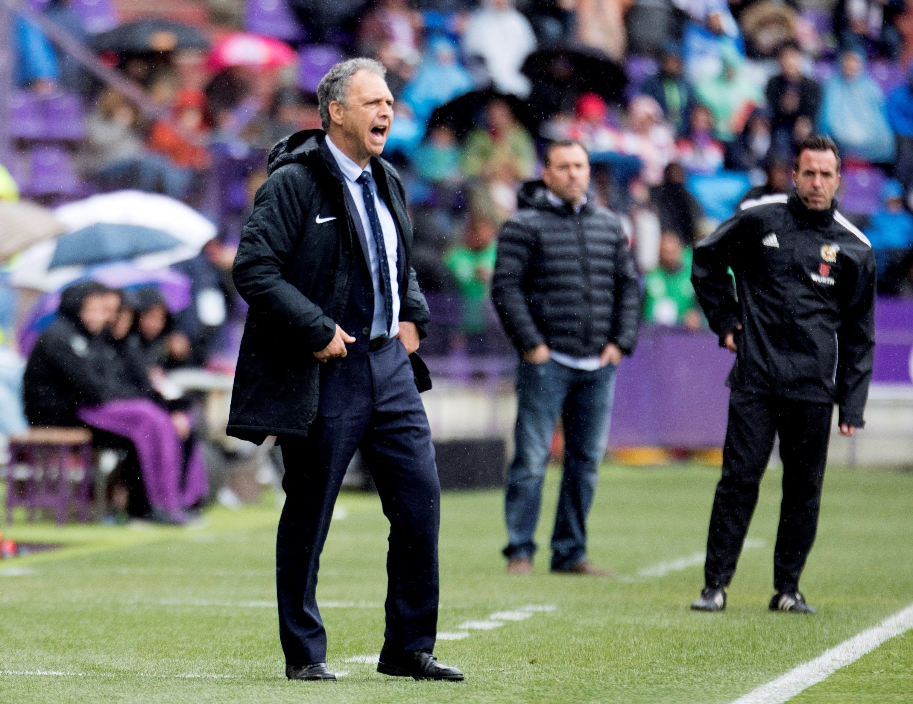 El entrenador del Sevilla anuncia que tiene leucemia