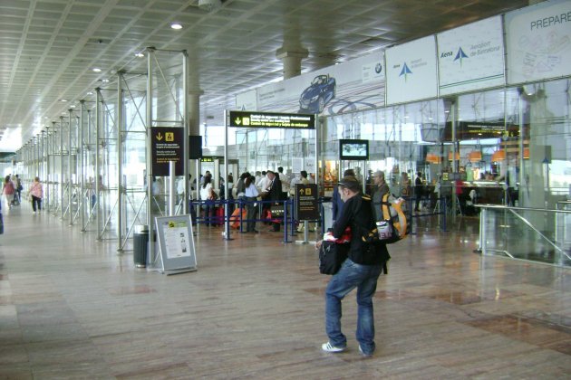 seguridad aeropuerto Barcelona - Flickr Francis Lenn