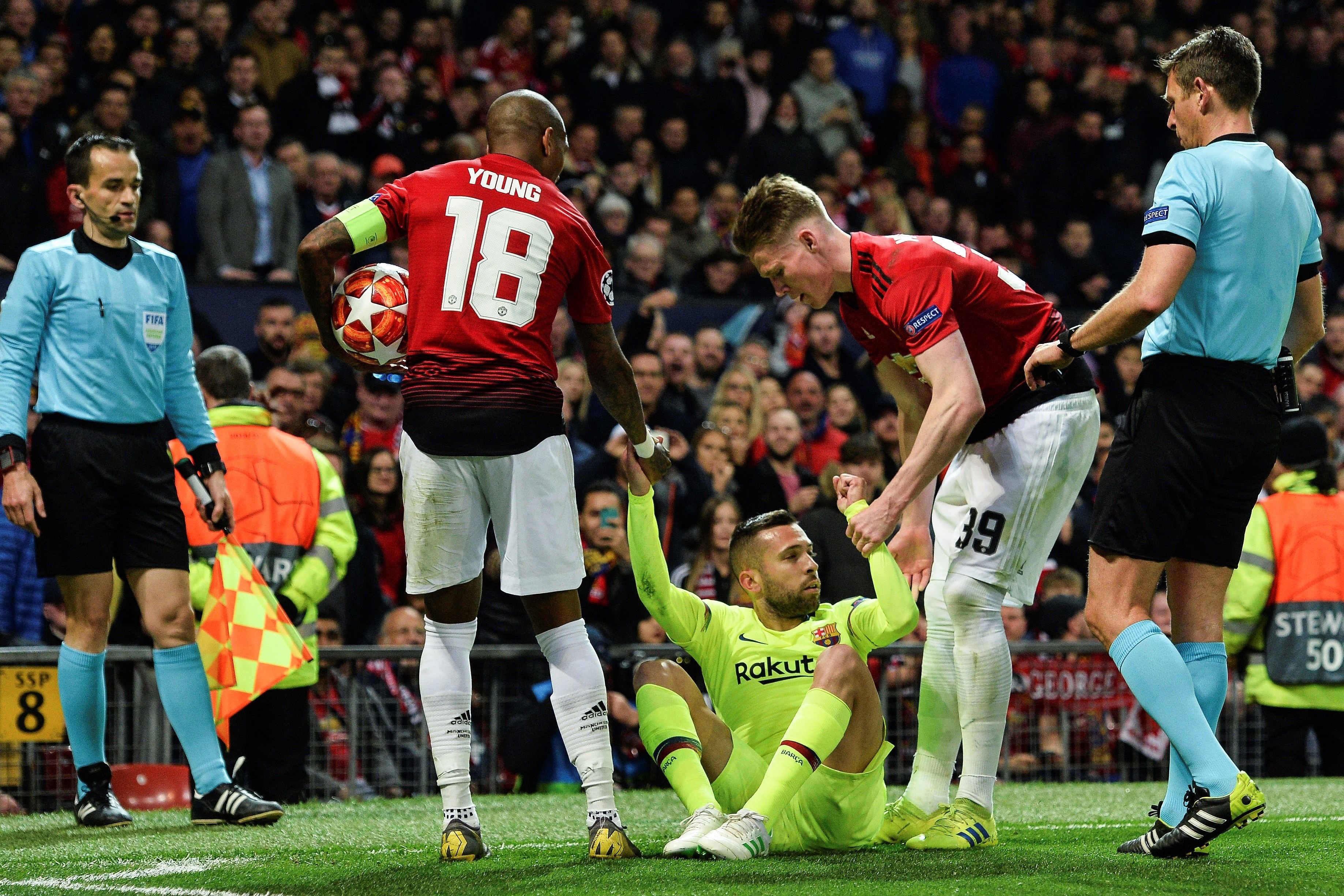 El Barça espera aprovechar la carga de minutos del Manchester United