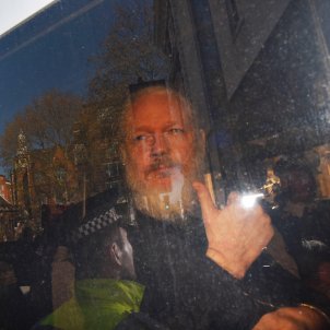 assange efe assange efe
