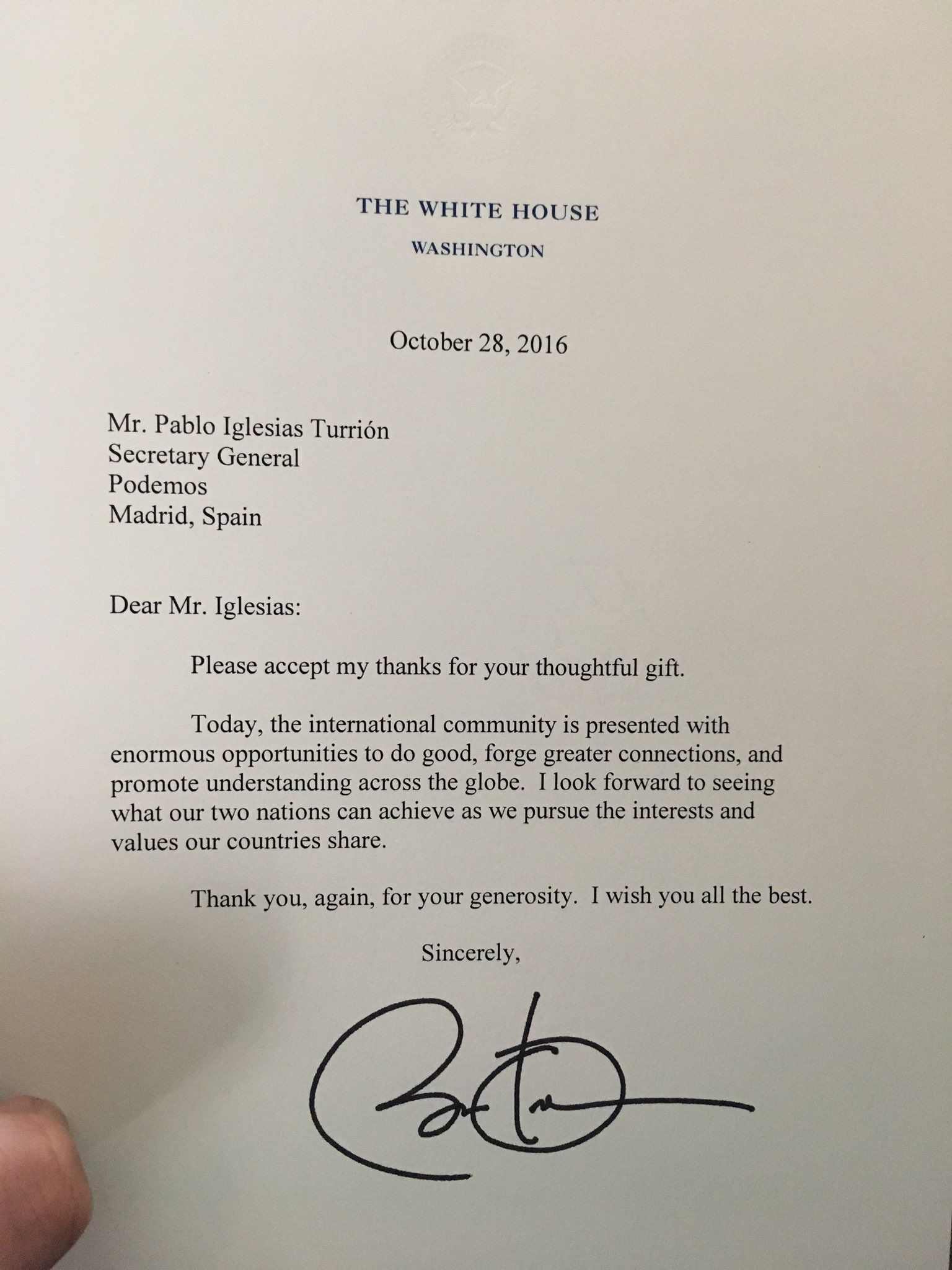 Obama agradece a Pablo Iglesias el libro que le regaló