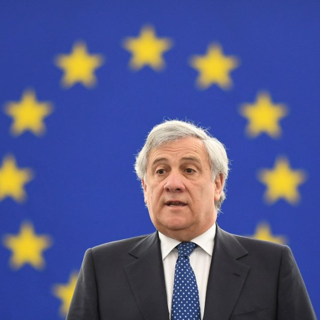 Acusen Tajani de prendre unilateralment la decisió de vetar Puigdemont