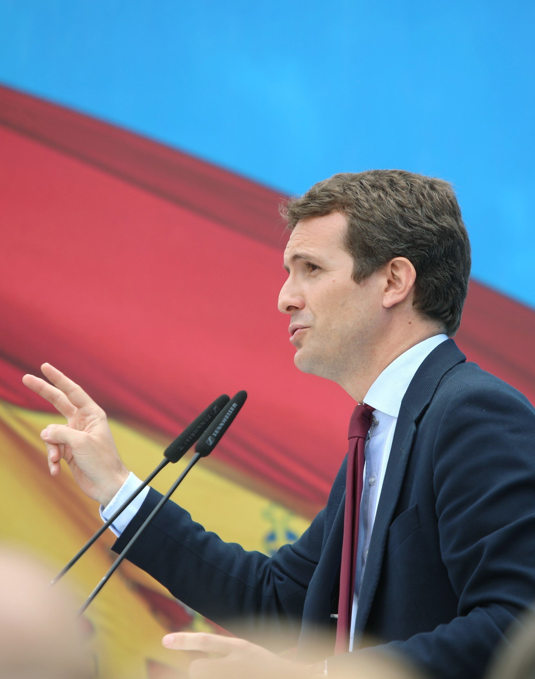 Casado repta Sánchez a un cara a cara "quan vulgui, com vulgui i on vulgui"