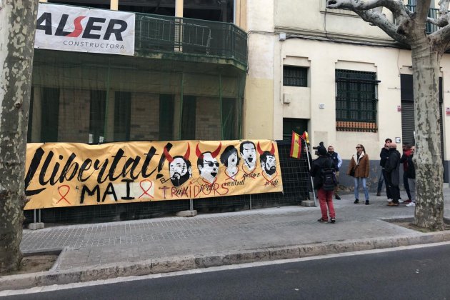 pancarta presos mataró pintada Segadors maresme - Marina Fernàndez