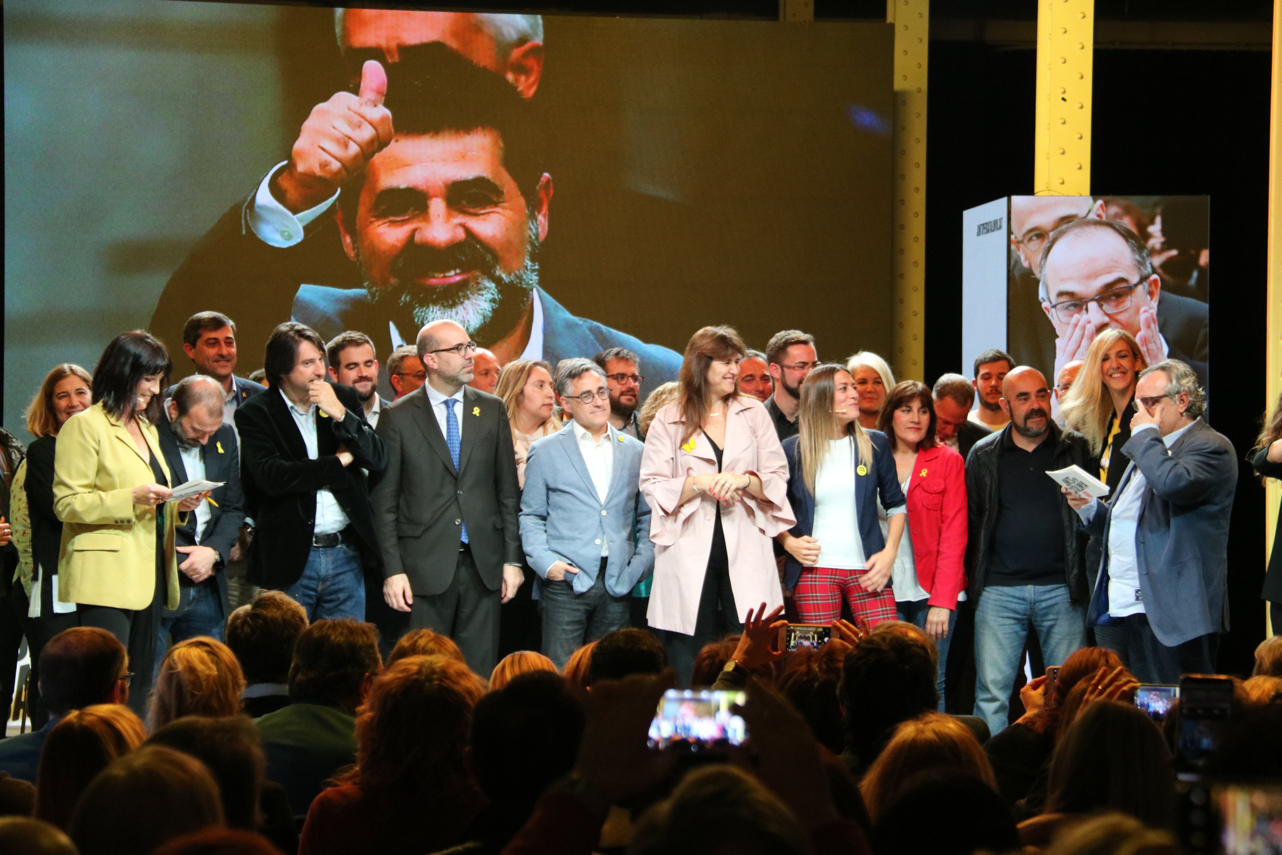 JxCat invoca su 'espíritu de Juanito' (se llama Puigdemont)