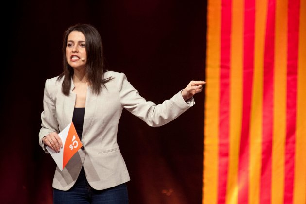 ines arrimadas senyera  bandera efe