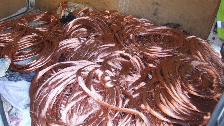 Adif atia la 'guerra del coure' contra els Mossos