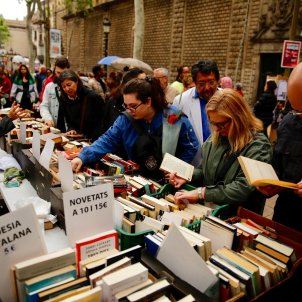 Ambient Sant Jordi parades rambla llibres 2019 Sergi Alcàzar Ambient Sant Jordi parades rambla llibres 2019 Sergi Alcàzar
