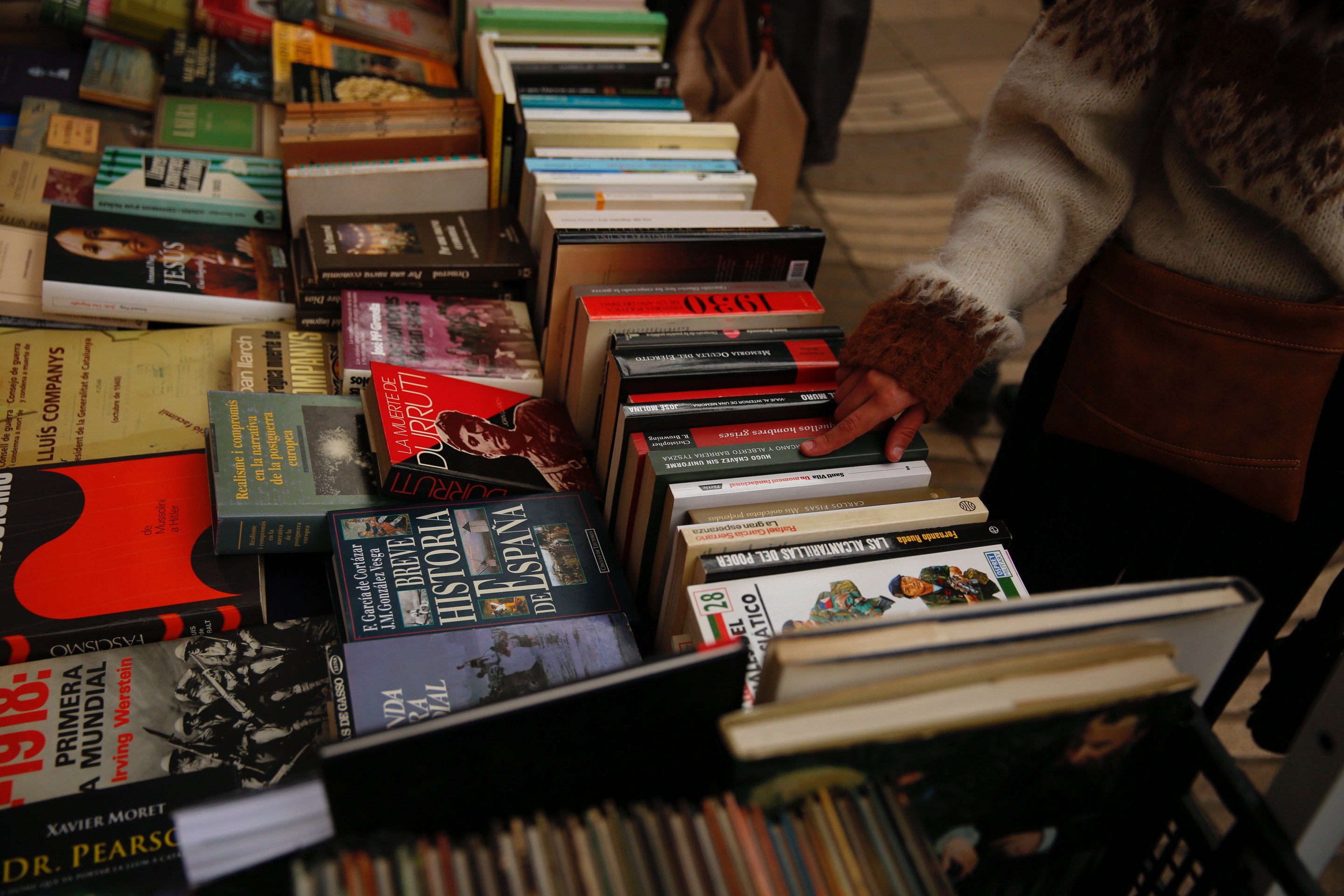 7 llibres per Sant Jordi que no surten a les llistes de Sant Jordi