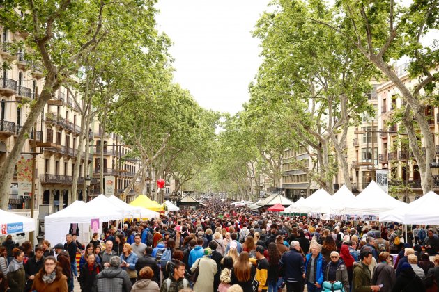 Ambient Rambla Sant Jordi 2019 Sergi Alcàzar