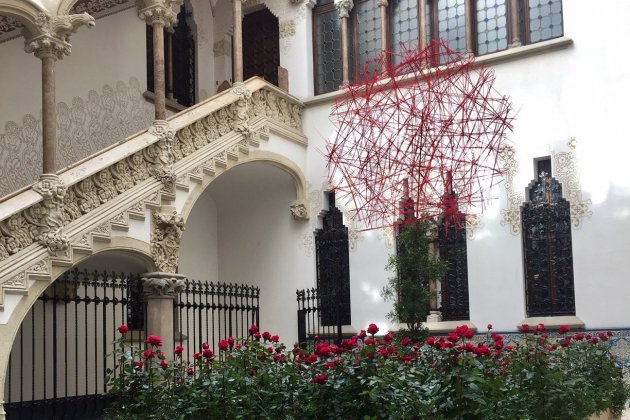 Sant Jordi Macaya rosas interior Obra Social Caja