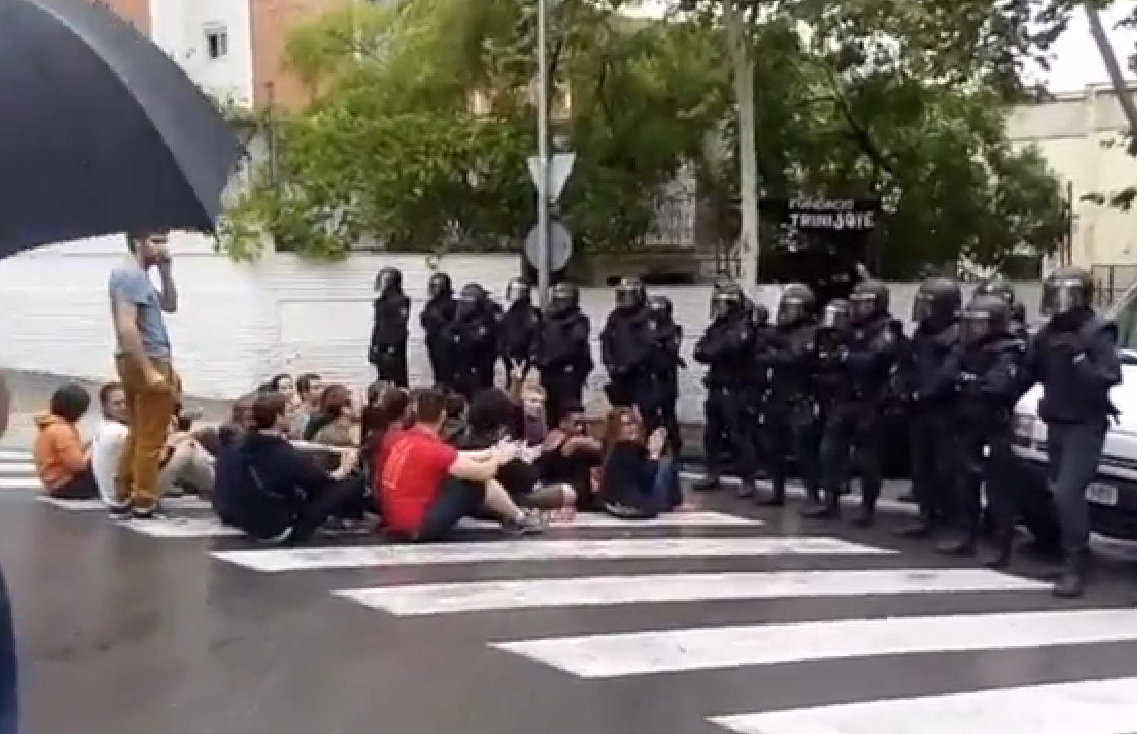 L'Audiència ordena investigar els comandaments policials per les càrregues de l'1-O