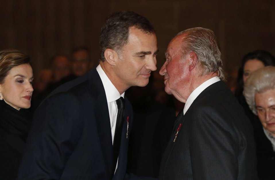 Felipe VI y Juan Carlos I / Efe