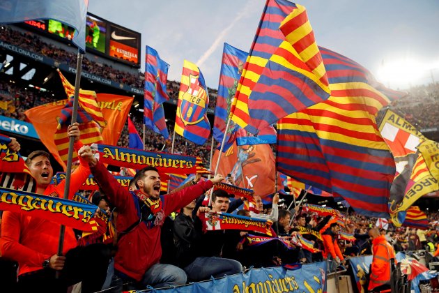 Afición Almogávares Barça Subiendo Liga EFE