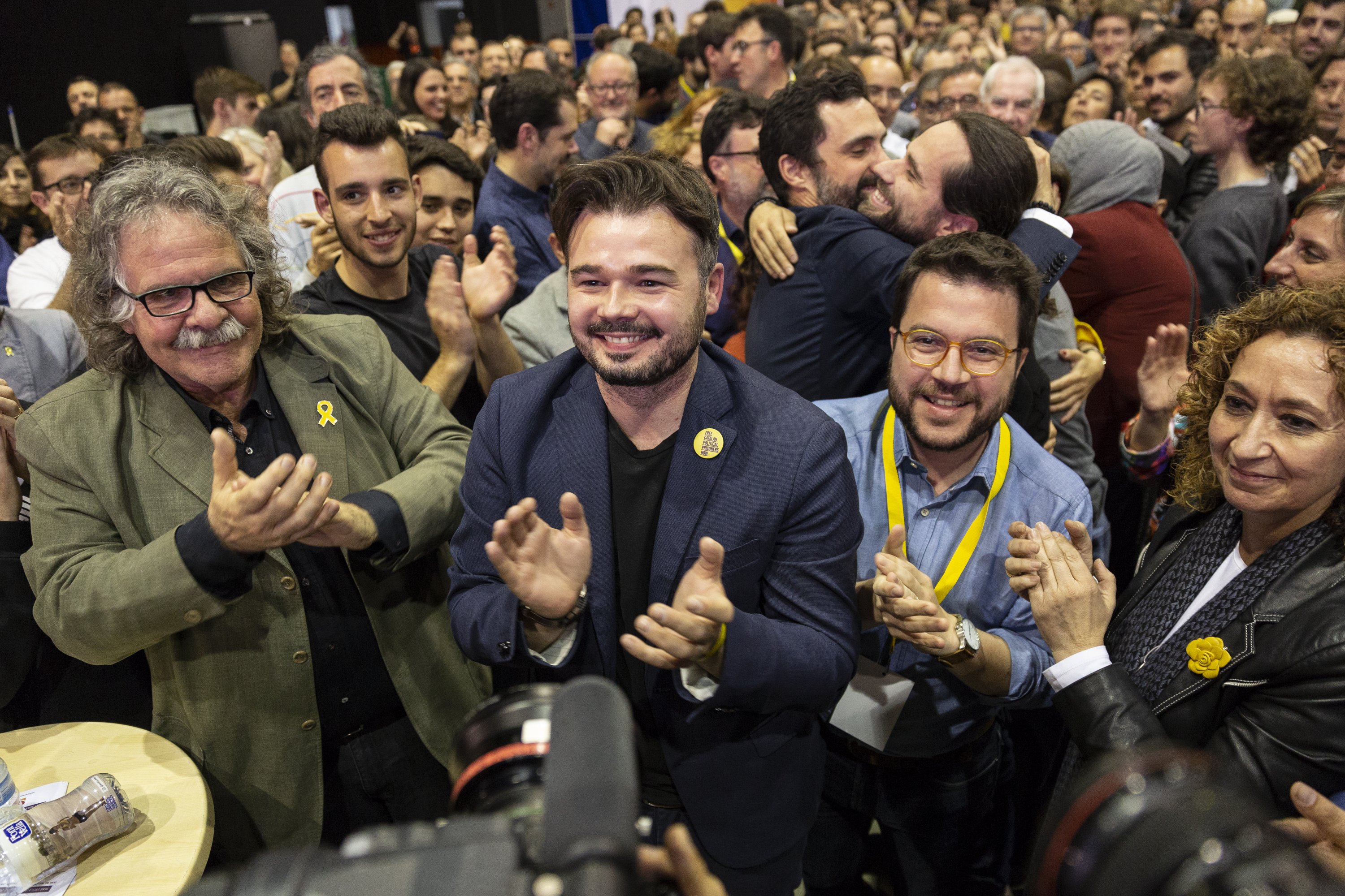 Bildu mantiene conversaciones con ERC por una posible integración en su grupo en el Congreso