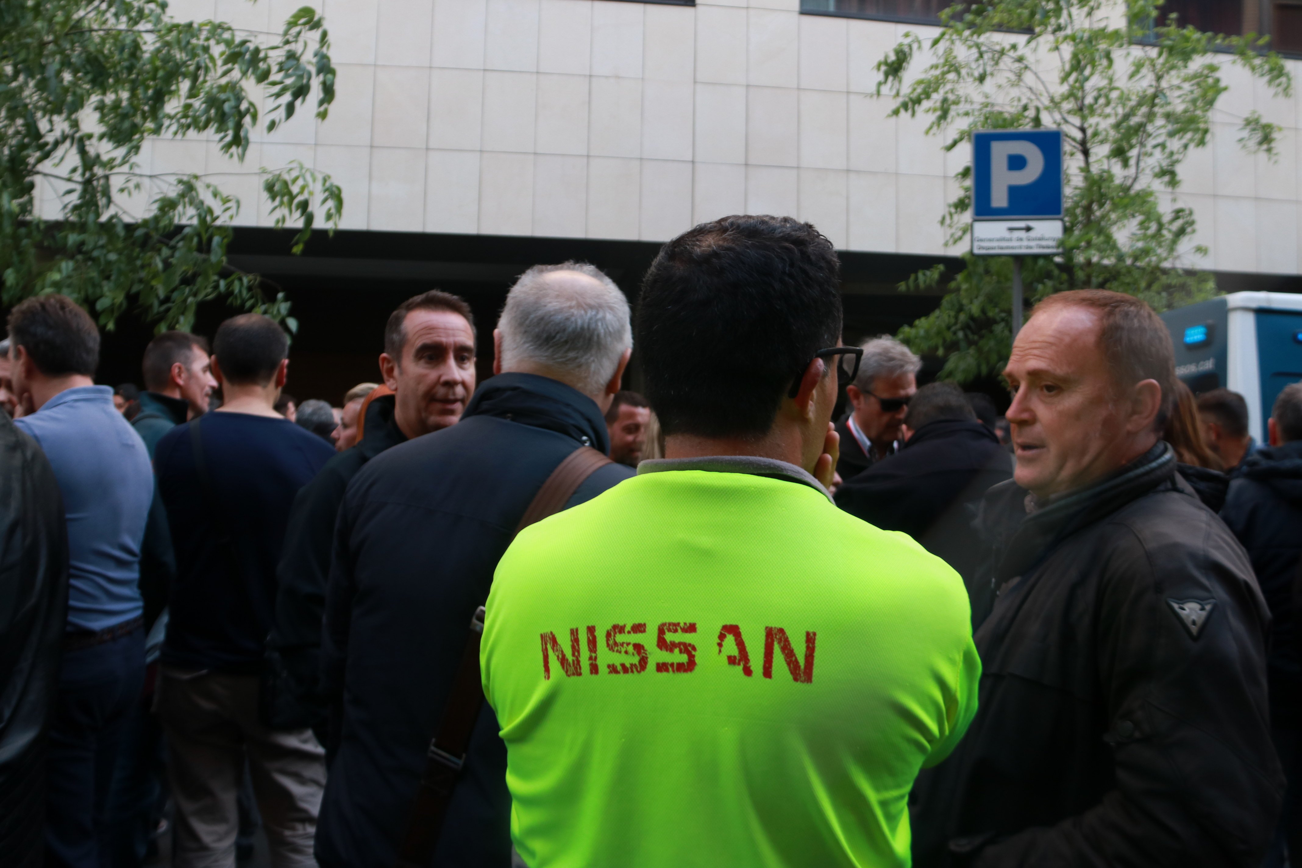 Los sindicatos de Nissan convocan una huelga indefinida