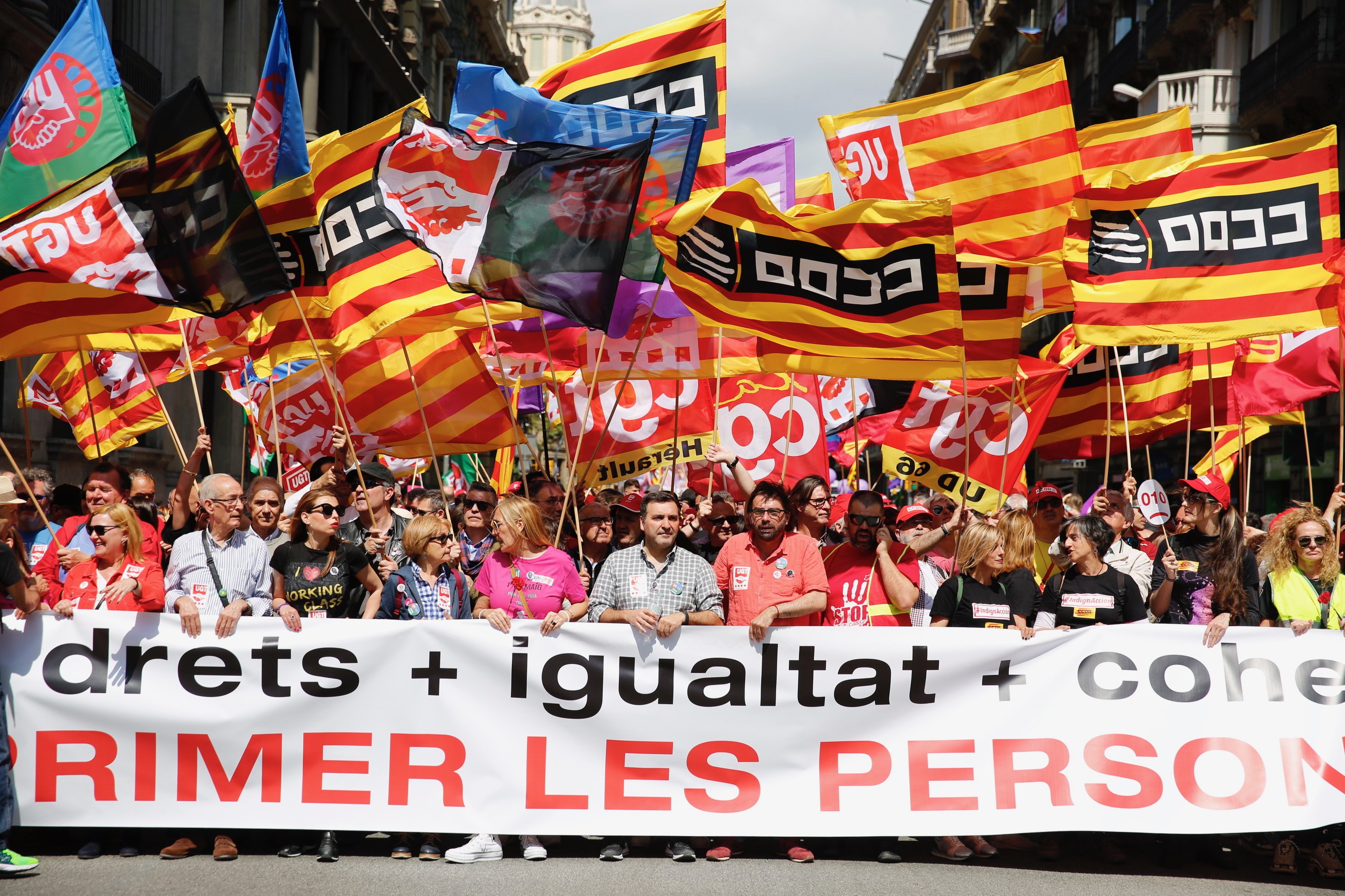 Dels carrers a les xarxes: manifestació virtual per "acabar amb la precarietat"