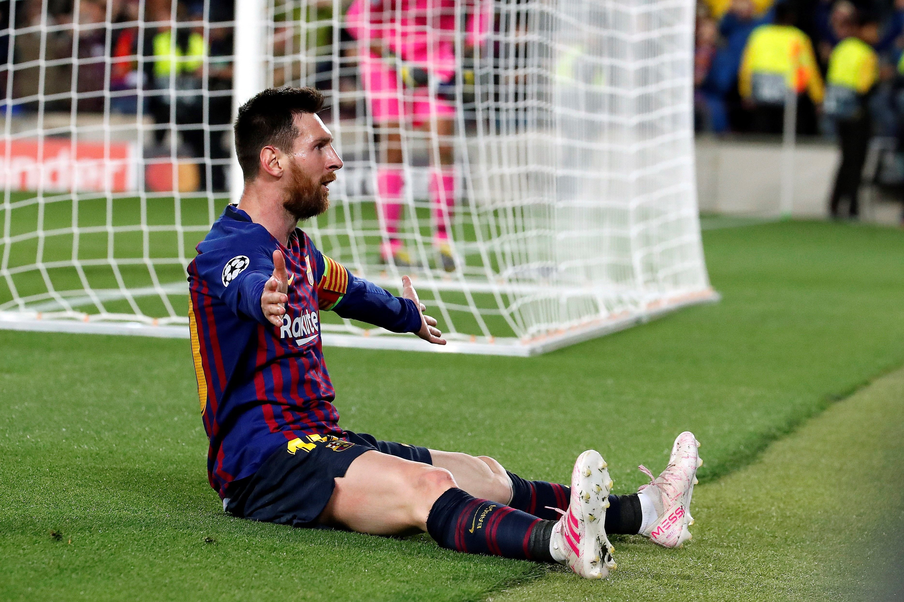 Messi mana al seu temple i el Liverpool el venera (3-0)