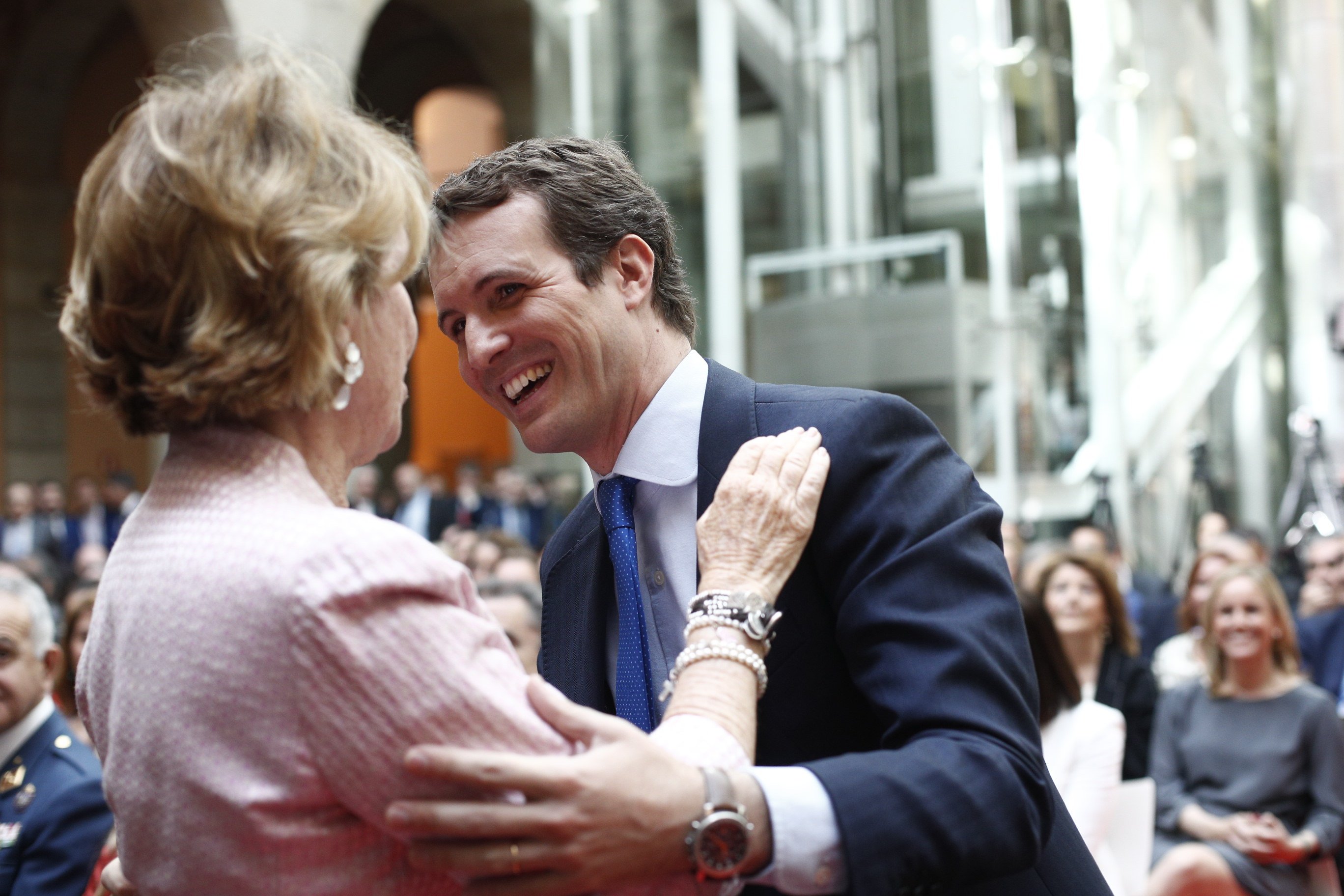 Casado y Aguirre culpan a Rajoy del inicio de la pérdida de votos del PP