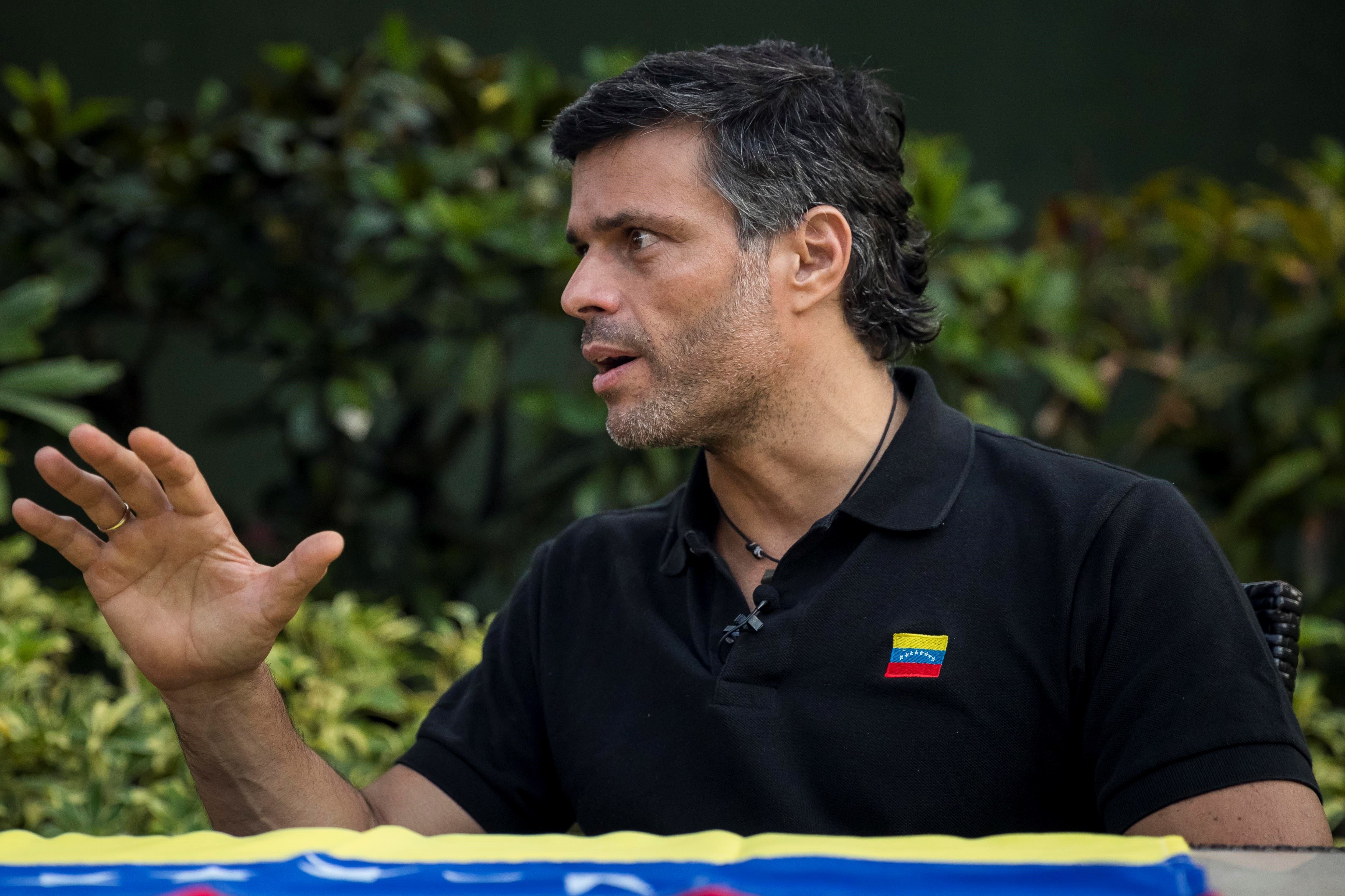 Leopoldo López alimenta una supuesta fractura en la cúpula militar