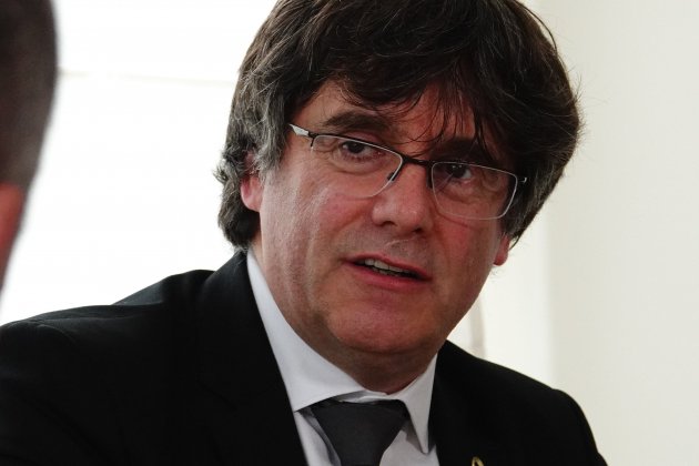 PUIGDEMONT WATERLOO ENTREVISTA BARBETA - ROBERTO LÁZARO 08 PUIGDEMONT WATERLOO ENTREVISTA BARBETA - ROBERTO LÁZARO 08