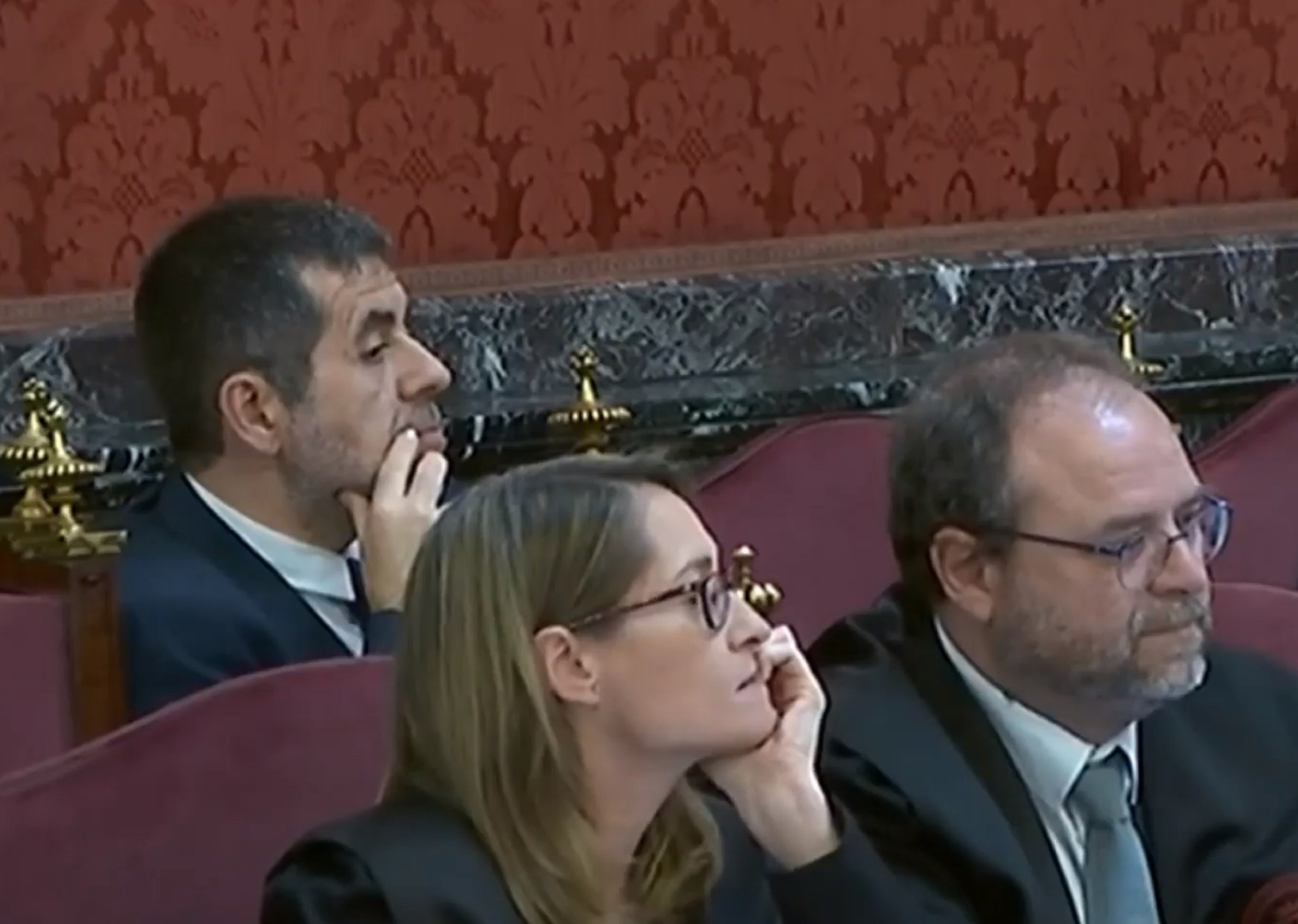 El ‘no anem bé’ de Jordi Sànchez pels vídeos al judici El ‘no anem bé’ de Jordi Sànchez pels vídeos al judici