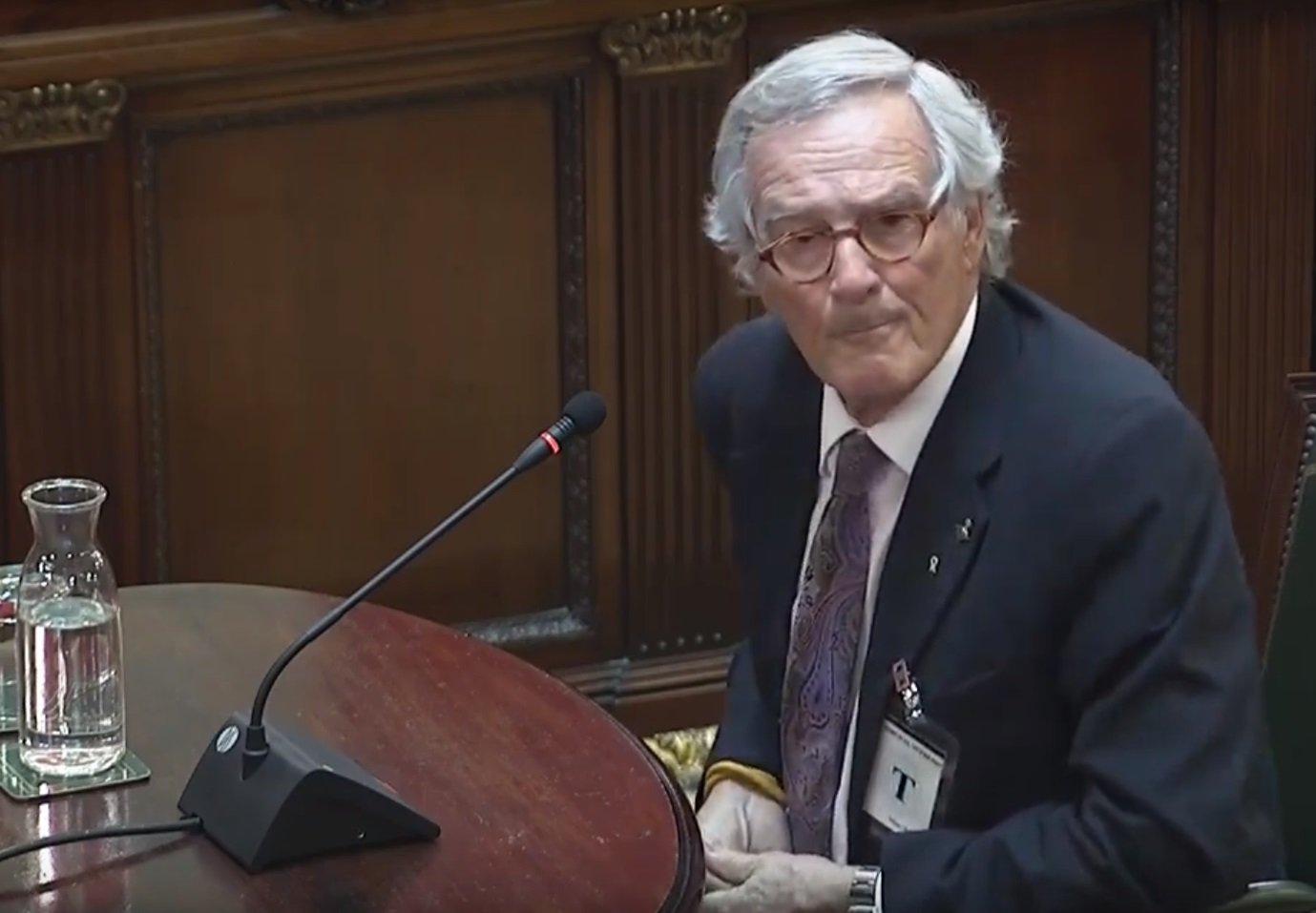 Trias: "És una barbaritat! Com es poden deixar armes dins? A qui ho hagi fet li caurà un paquet"