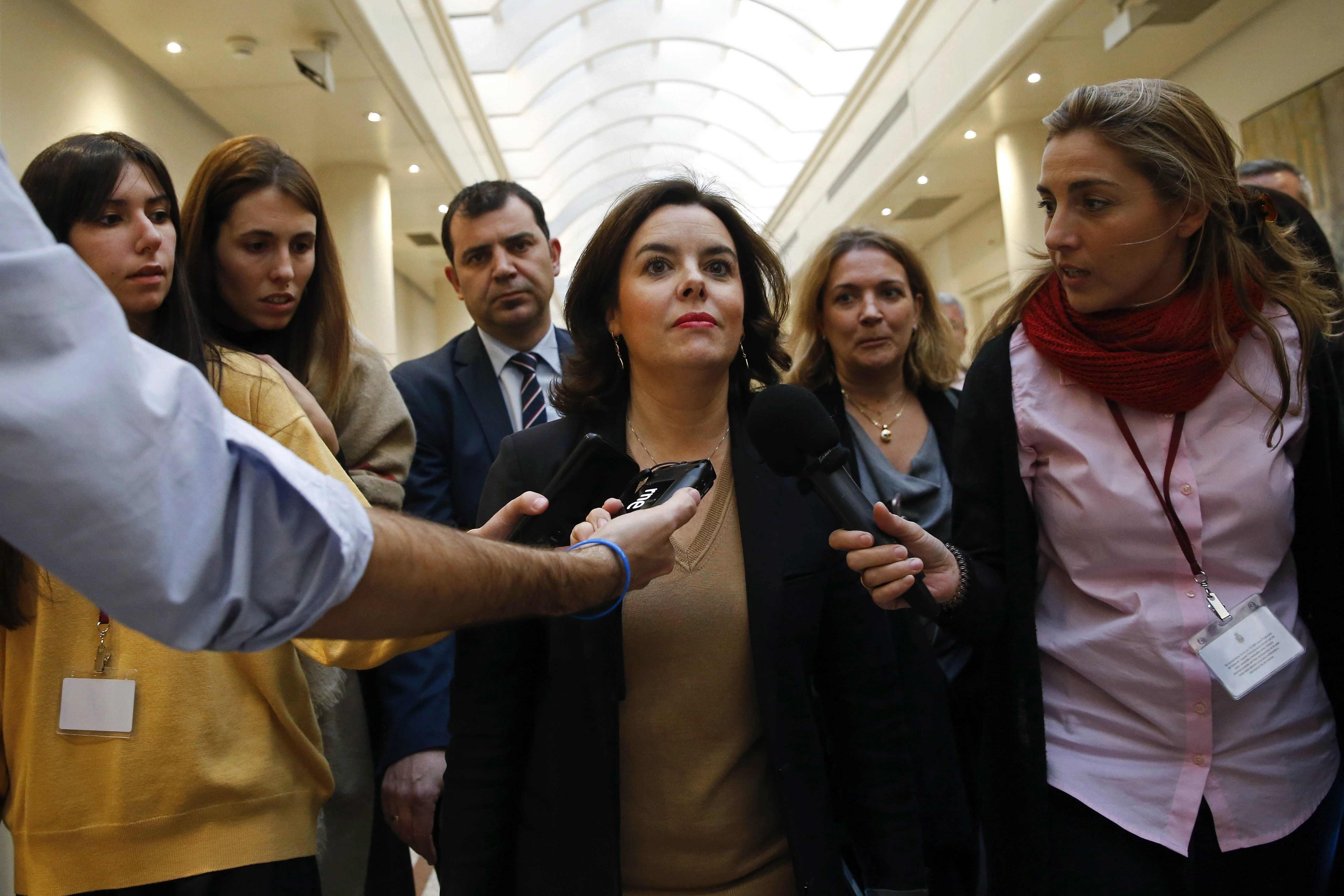 Santamaría demana ajuda als ministeris amb l'Operació Diàleg