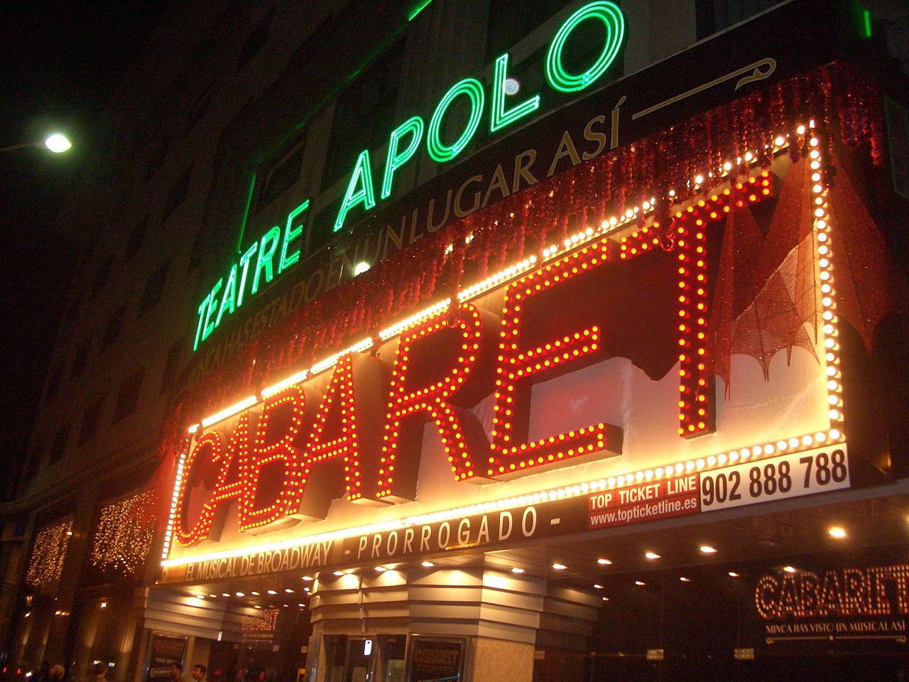 El Teatre Apolo tanca portes amb incògnites sobre la seva continuïtat
