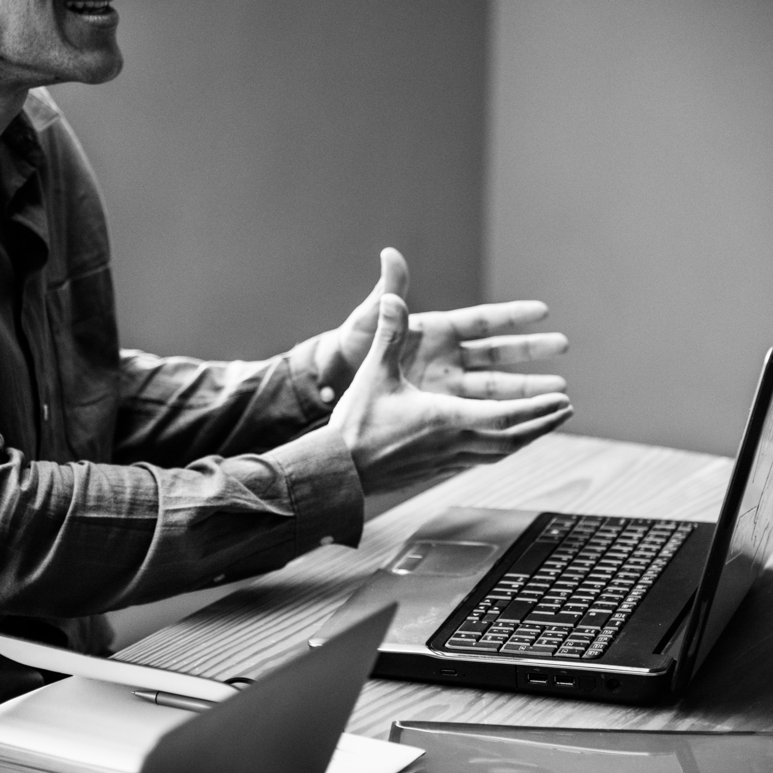 Aquesta és la millor postura per treballar i cuidar-te els ossos i les articulacions