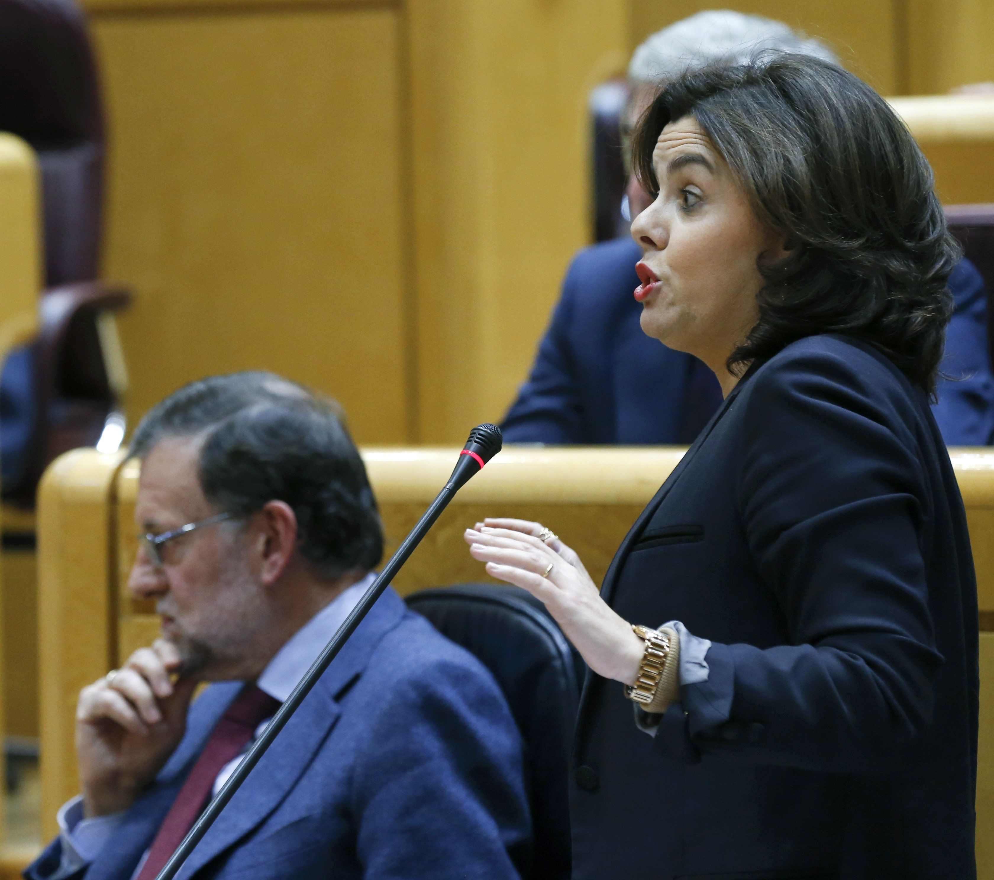 Santamaría, Nadal y Montserrat lideran la reunión del PP en Barcelona