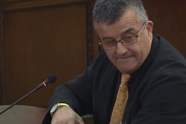 Agustí valls votant 1 O