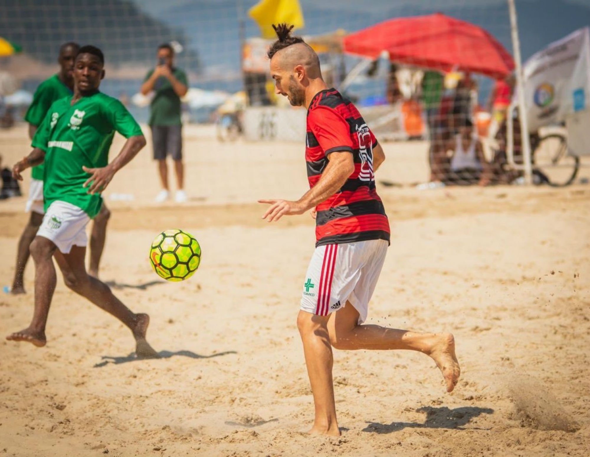 Salou, capital del futbol platja europeu amb els torrencs Llorenç Gómez, Adri Frutos i Edu Suárez