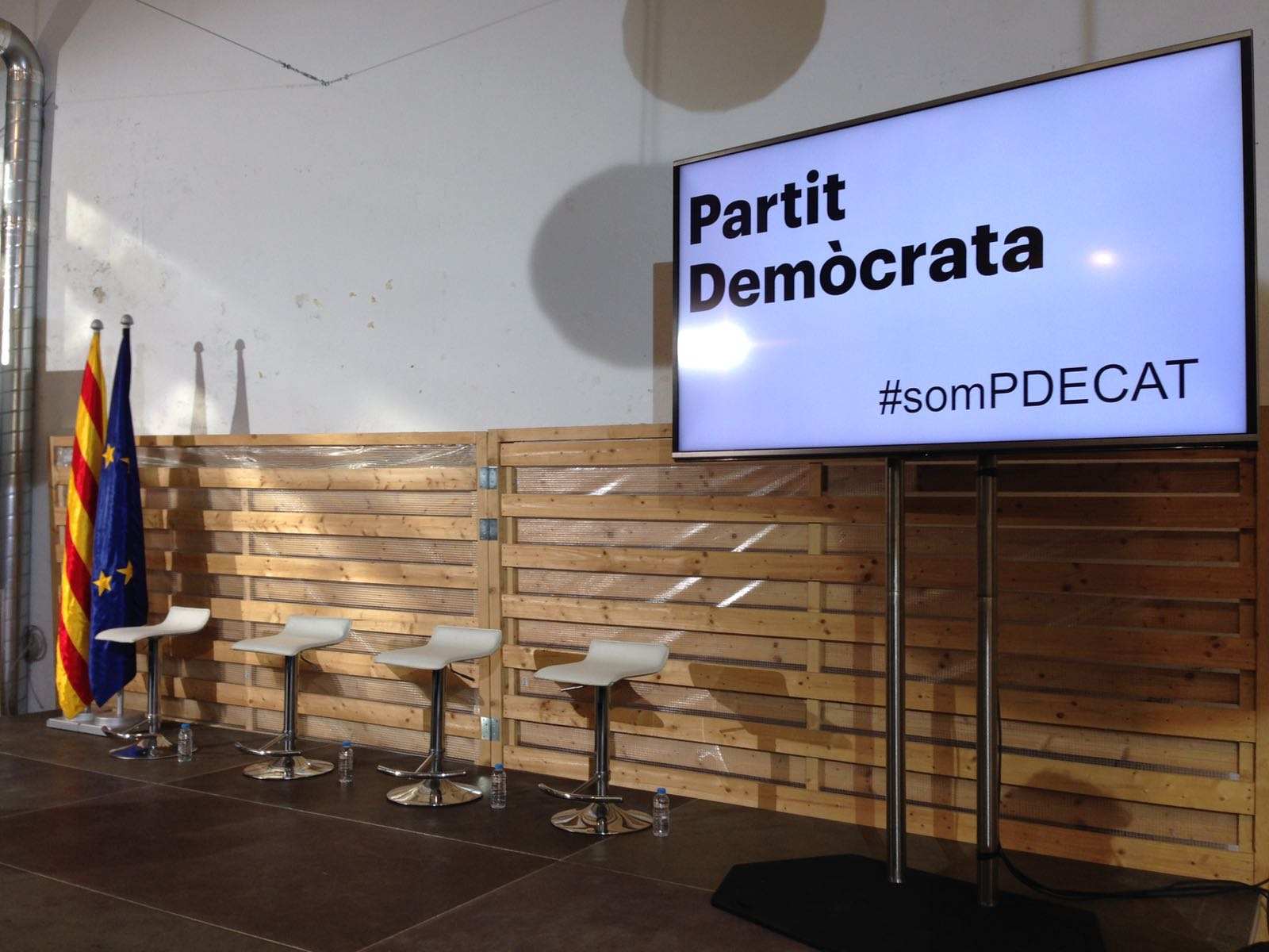 El PDeCAT acuerda un ERE con los trabajadores