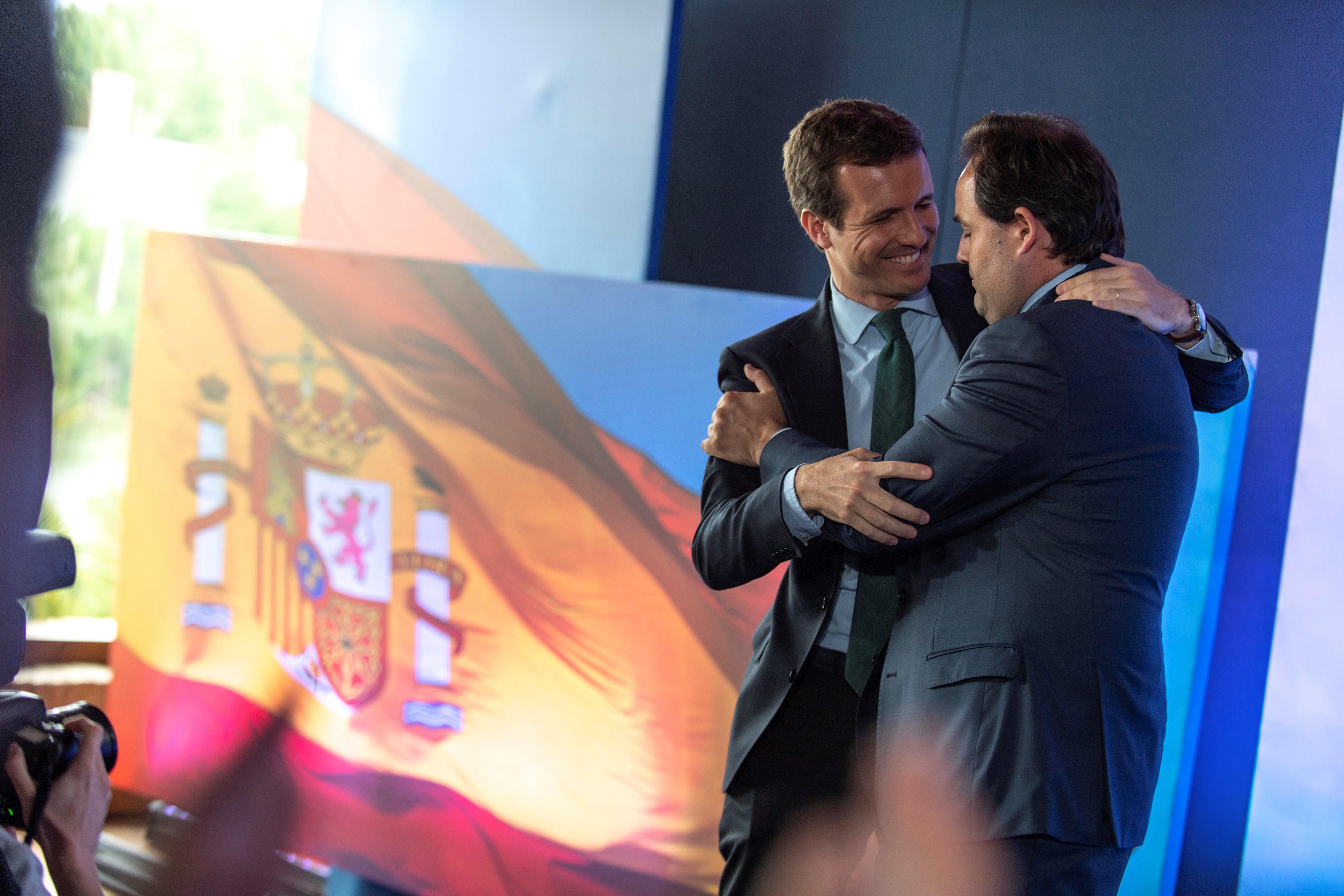 Casado exige a los presos electos que prometan el cargo "por el rey de España"