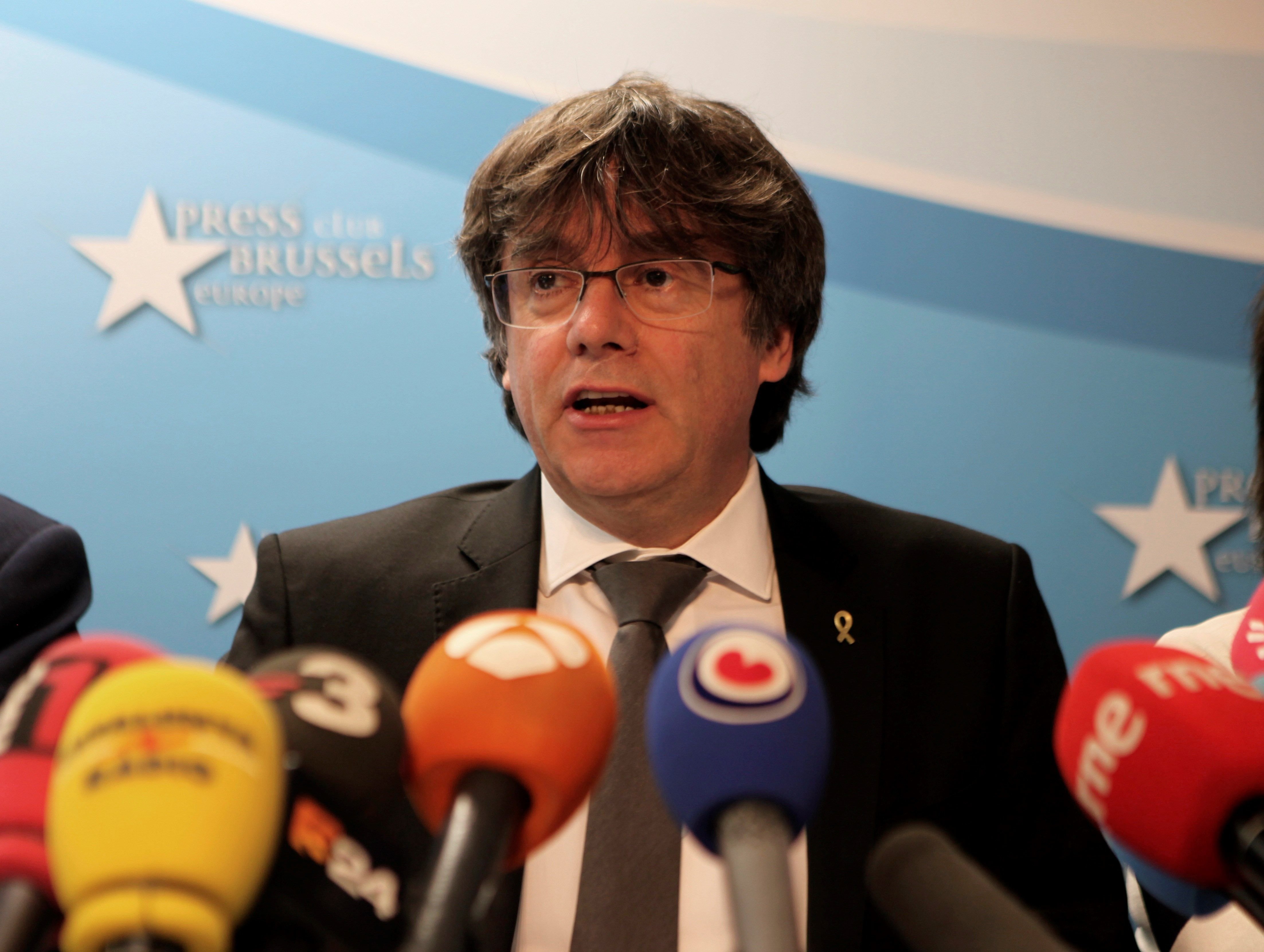 Puigdemont agradece a Chacón que impulsara el voto electrónico en la Cambra